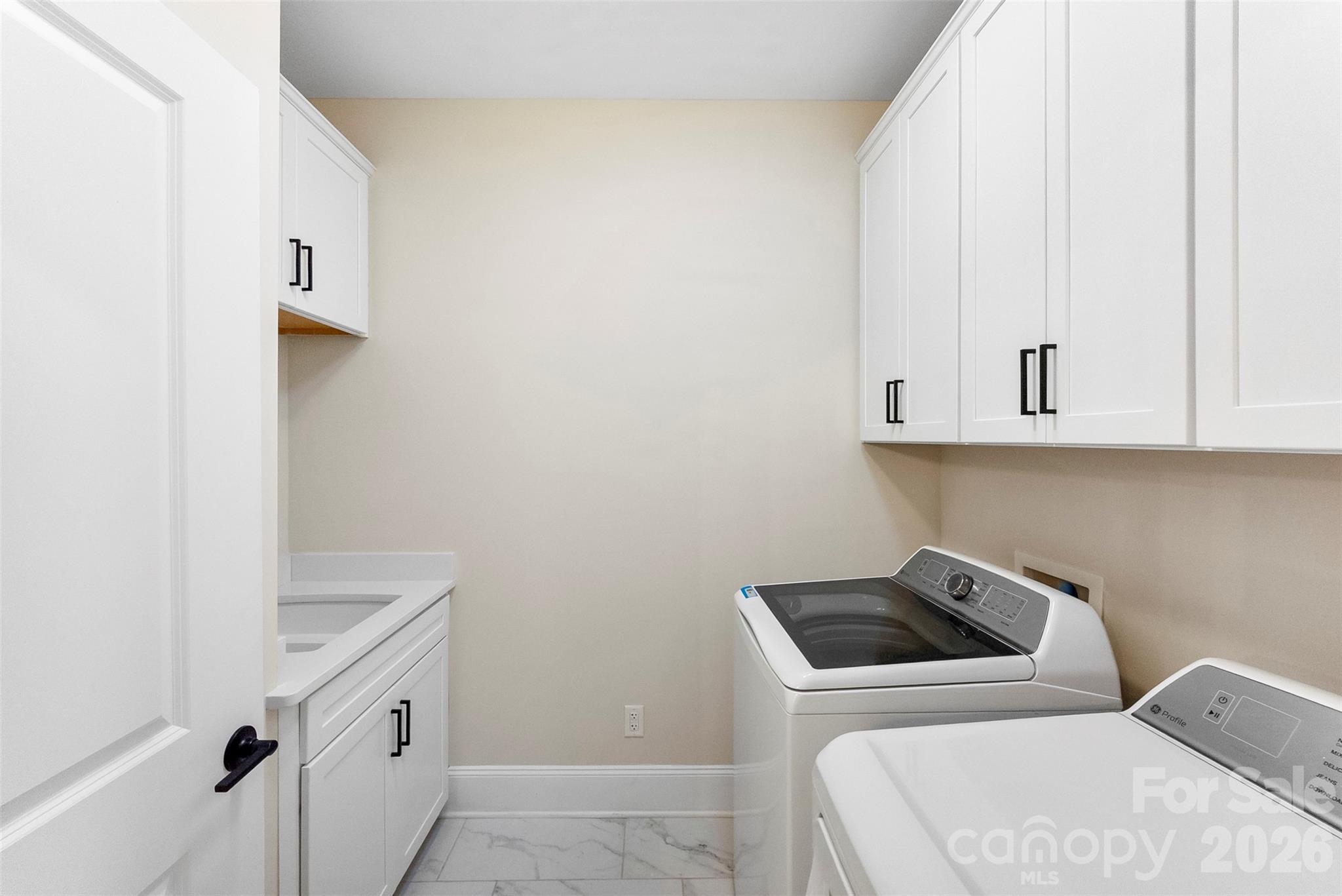 Single Family Residence at 3089 Founding Fathers Drive, Gastonia, photo 17 of 26