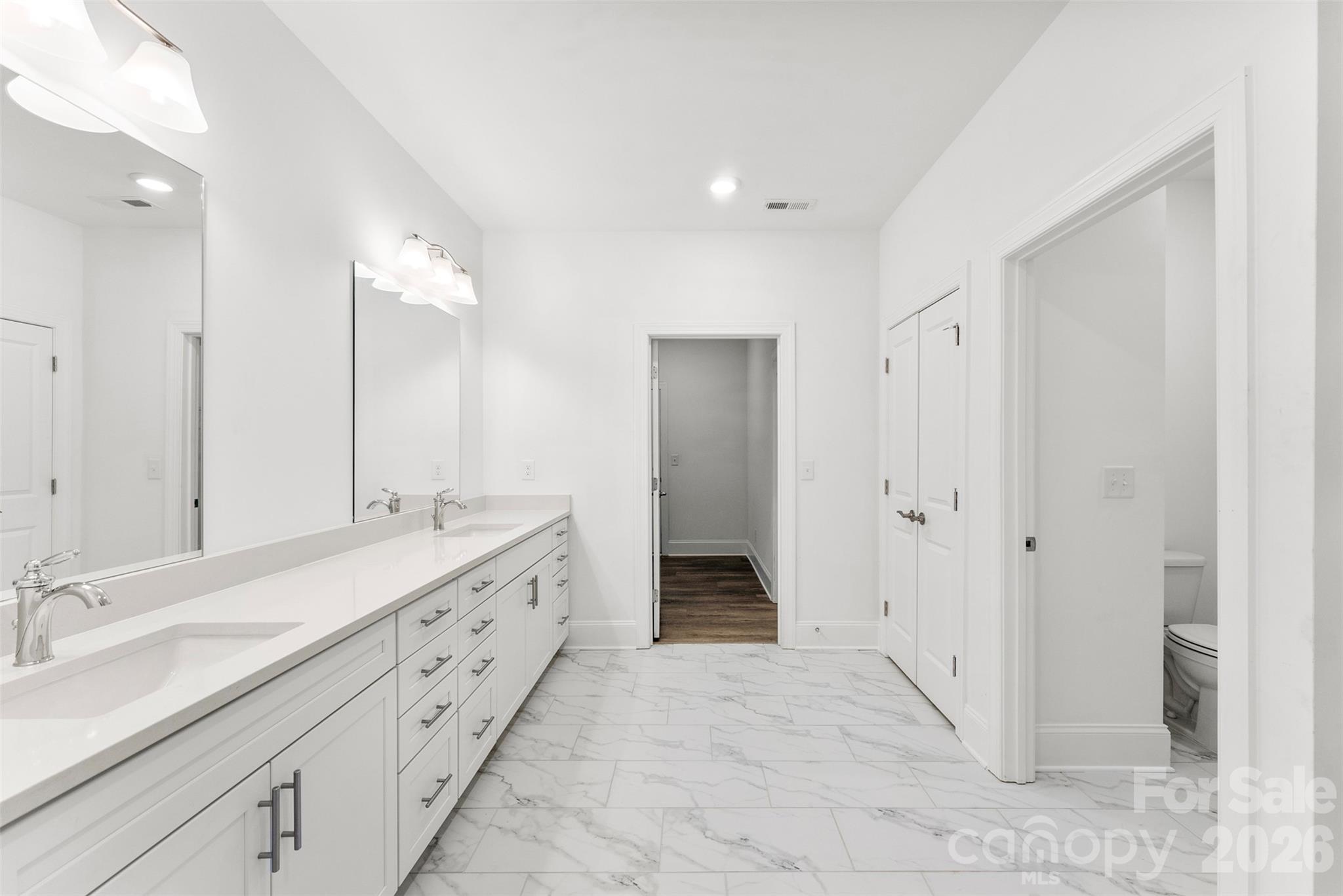 Single Family Residence at 411 Newstyle Way, Gastonia, photo 13 of 23