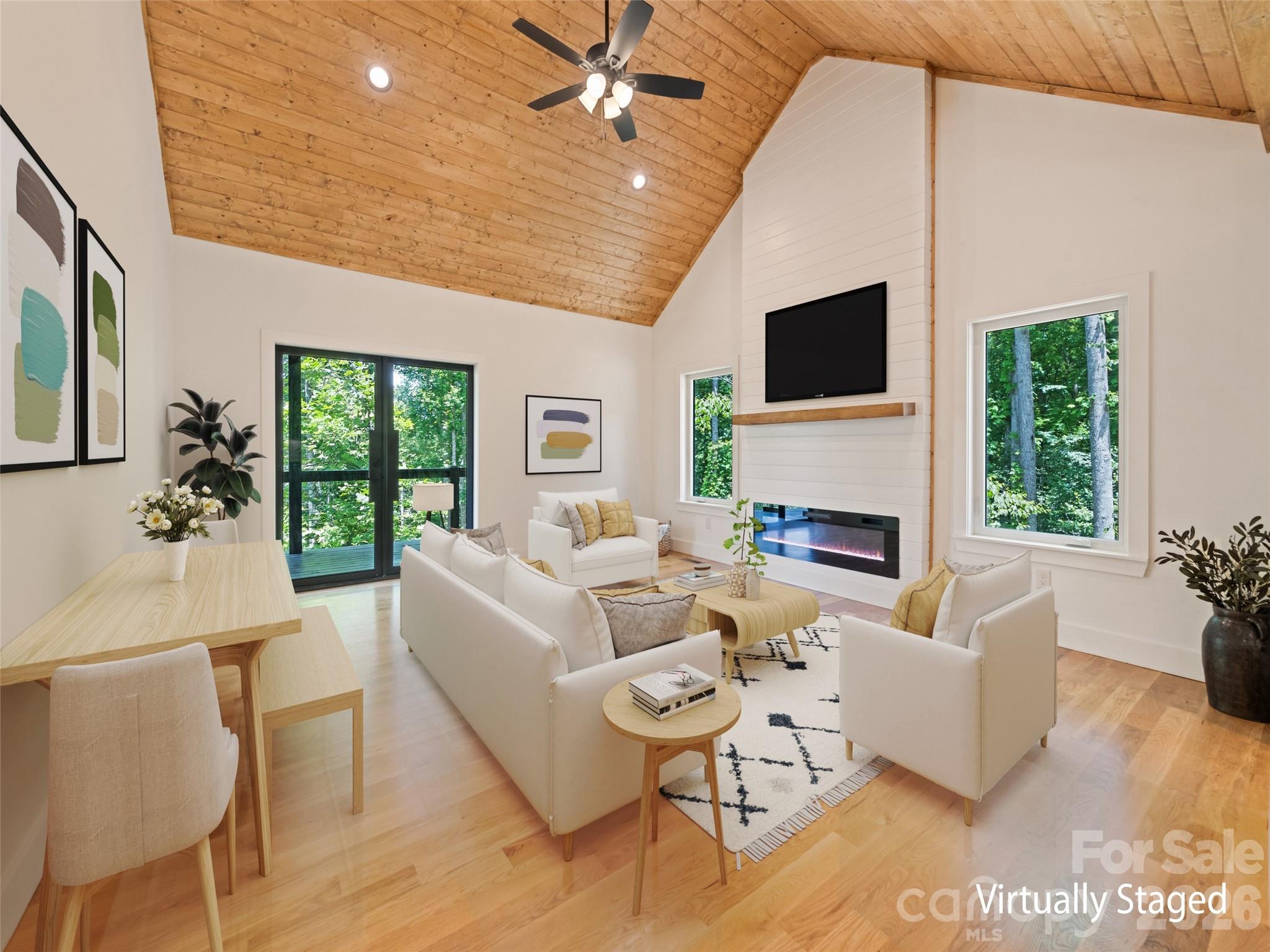 Single Family Residence at 288 Ironwood Drive, Clyde, photo 12 of 40