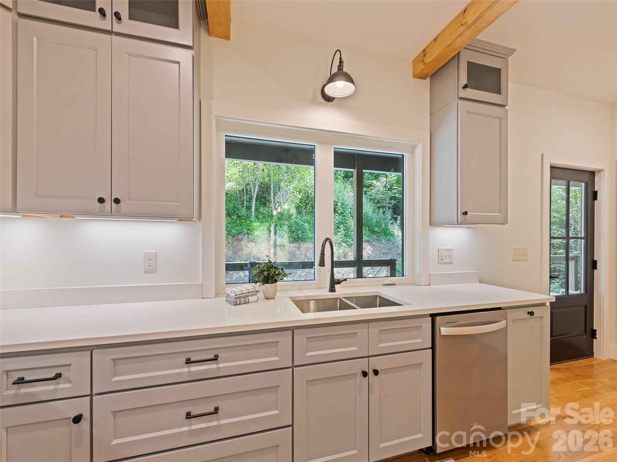 Single Family Residence at 288 Ironwood Drive, Clyde, photo 19 of 40