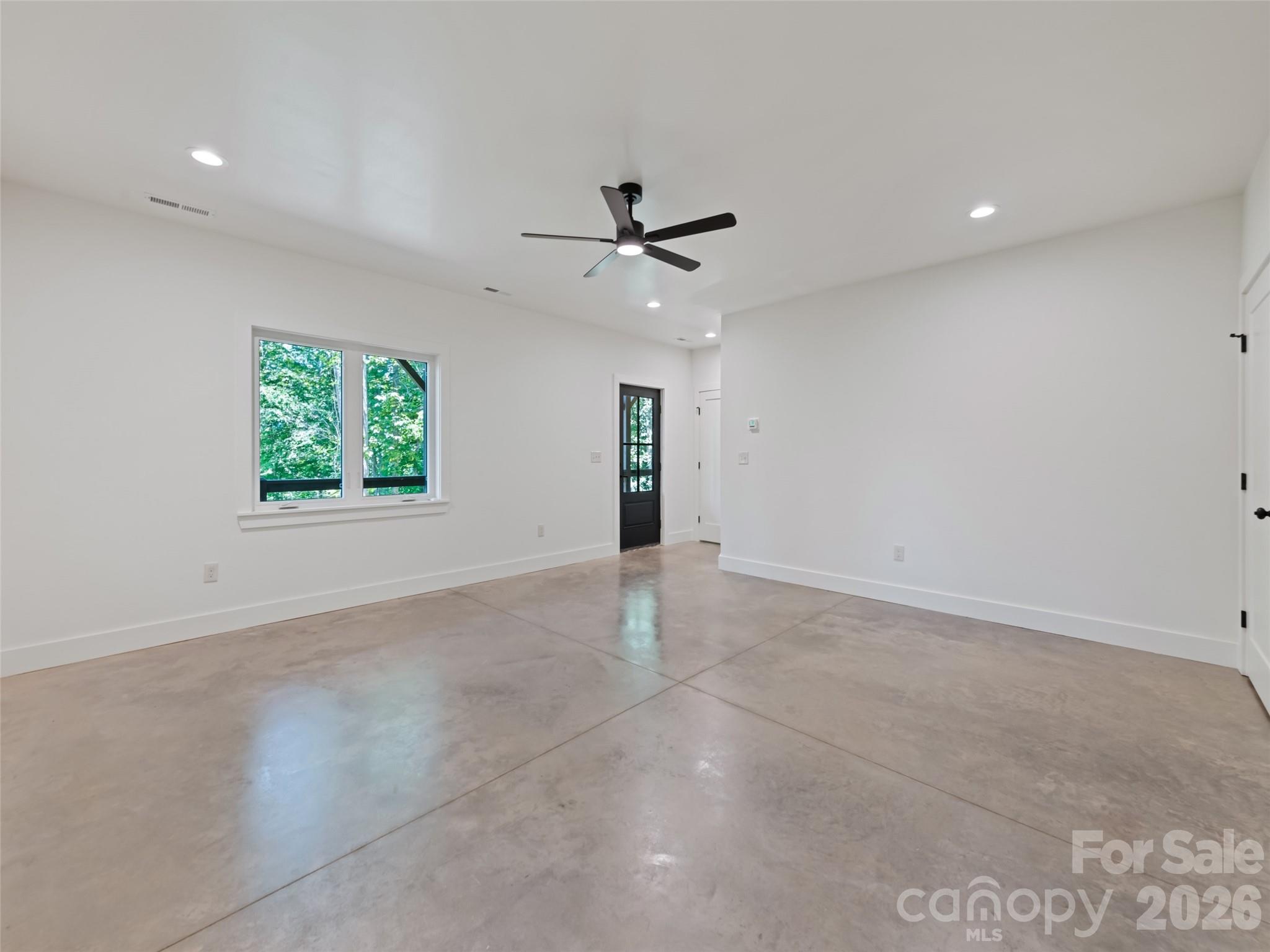 Single Family Residence at 288 Ironwood Drive, Clyde, photo 30 of 40