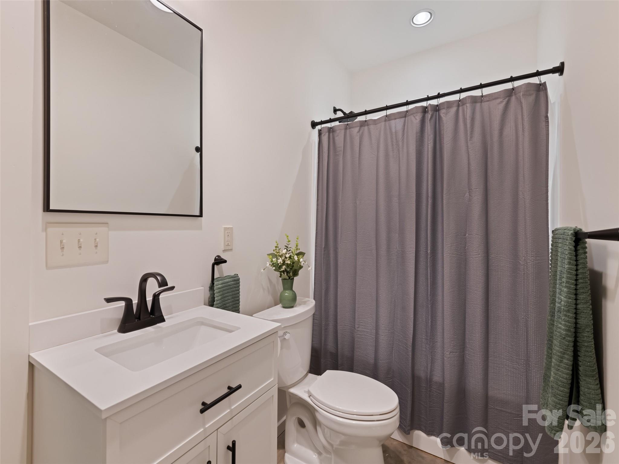 Single Family Residence at 288 Ironwood Drive, Clyde, photo 33 of 40