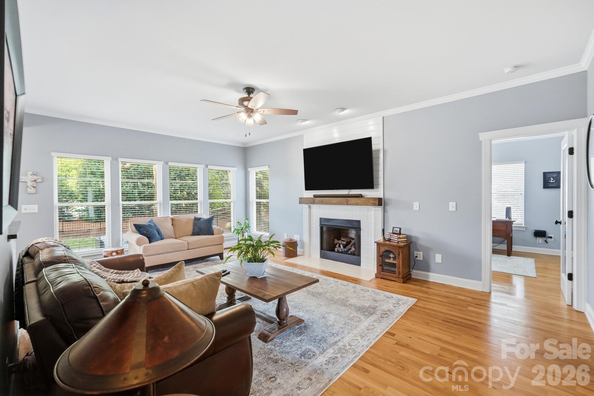 Single Family Residence at 21415 John Pines Drive, Cornelius, photo 8 of 45