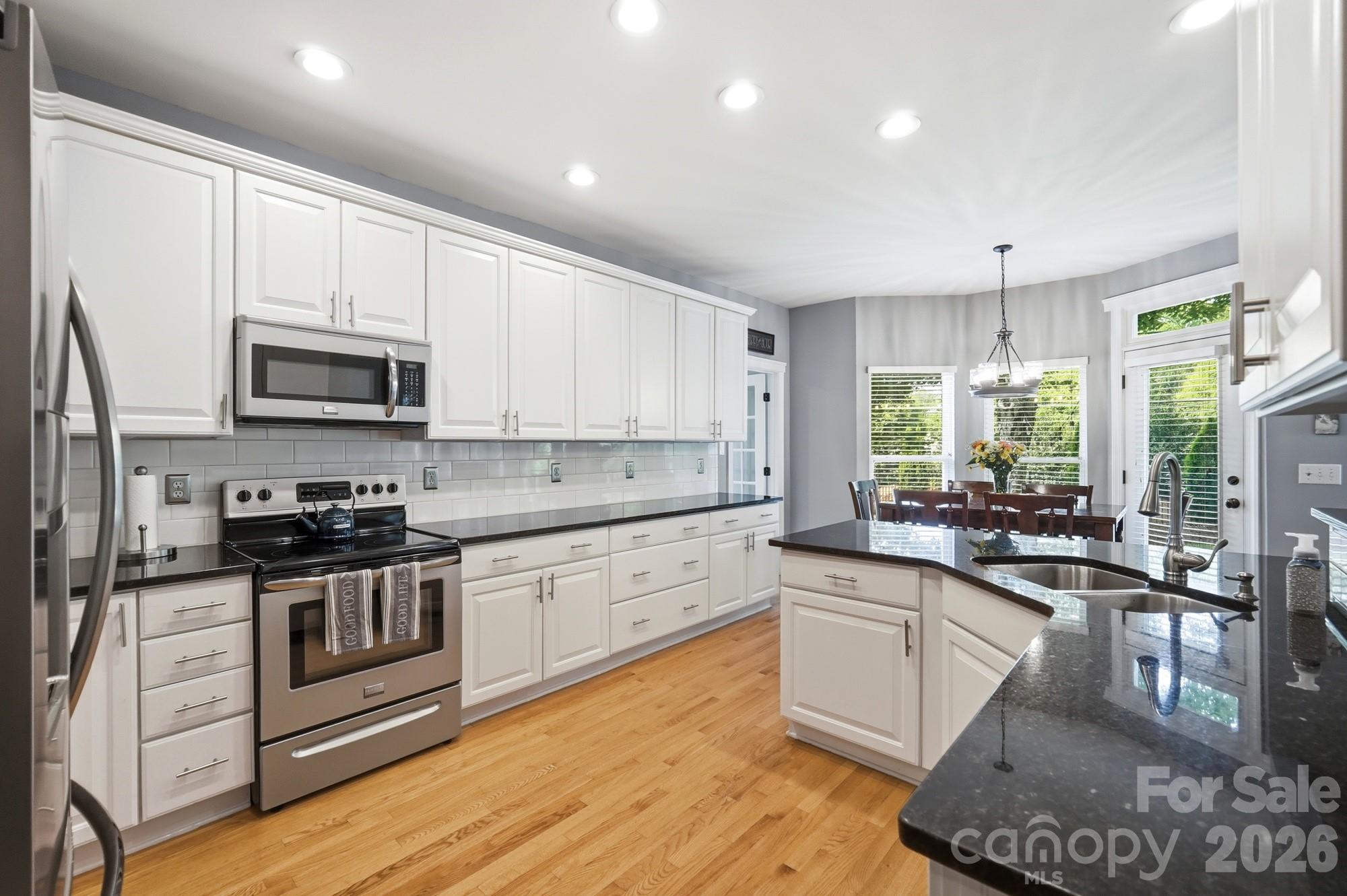 Single Family Residence at 21415 John Pines Drive, Cornelius, photo 9 of 45