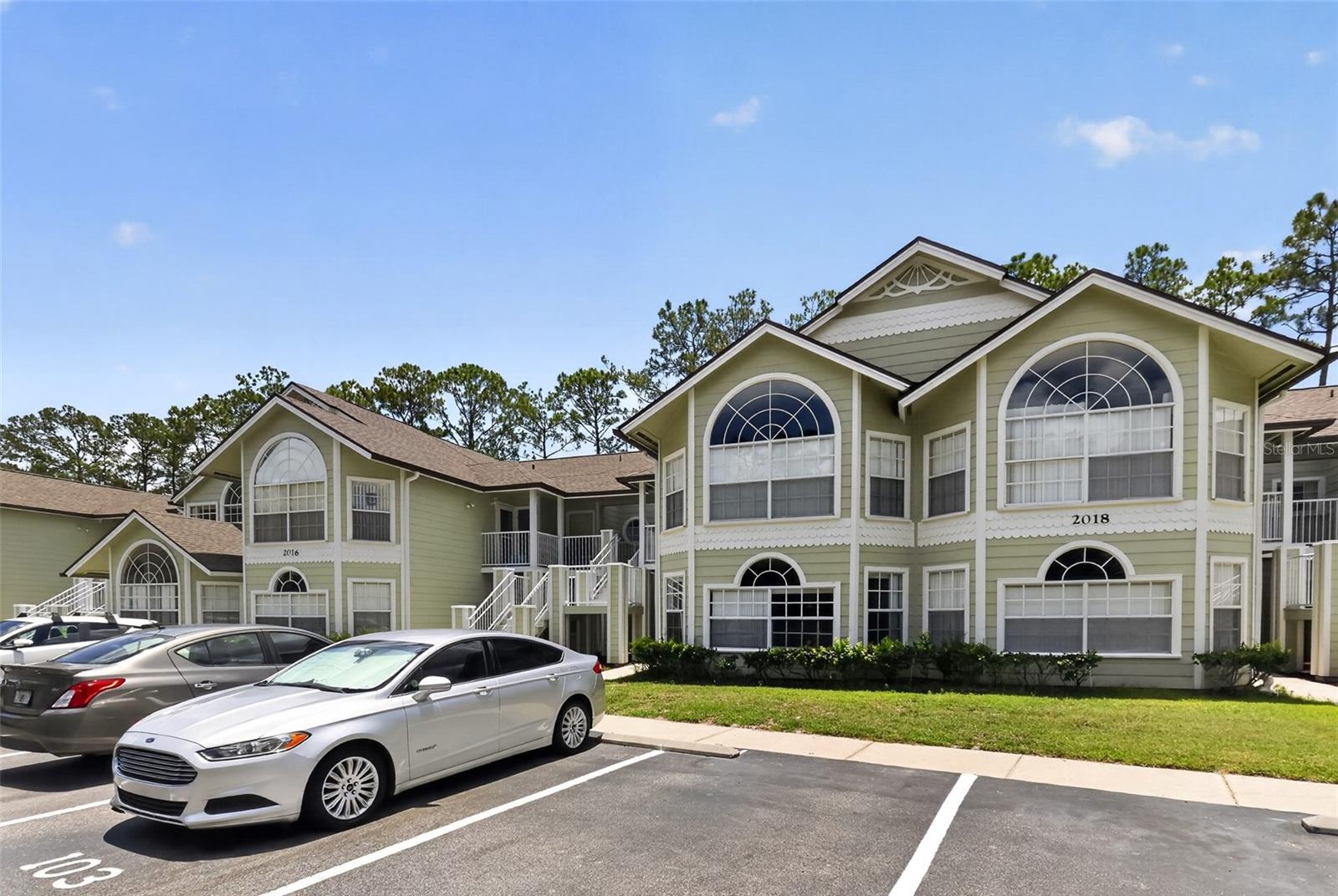 Front building - 2016 ROYAL BAY BLVD #103, KISSIMMEE