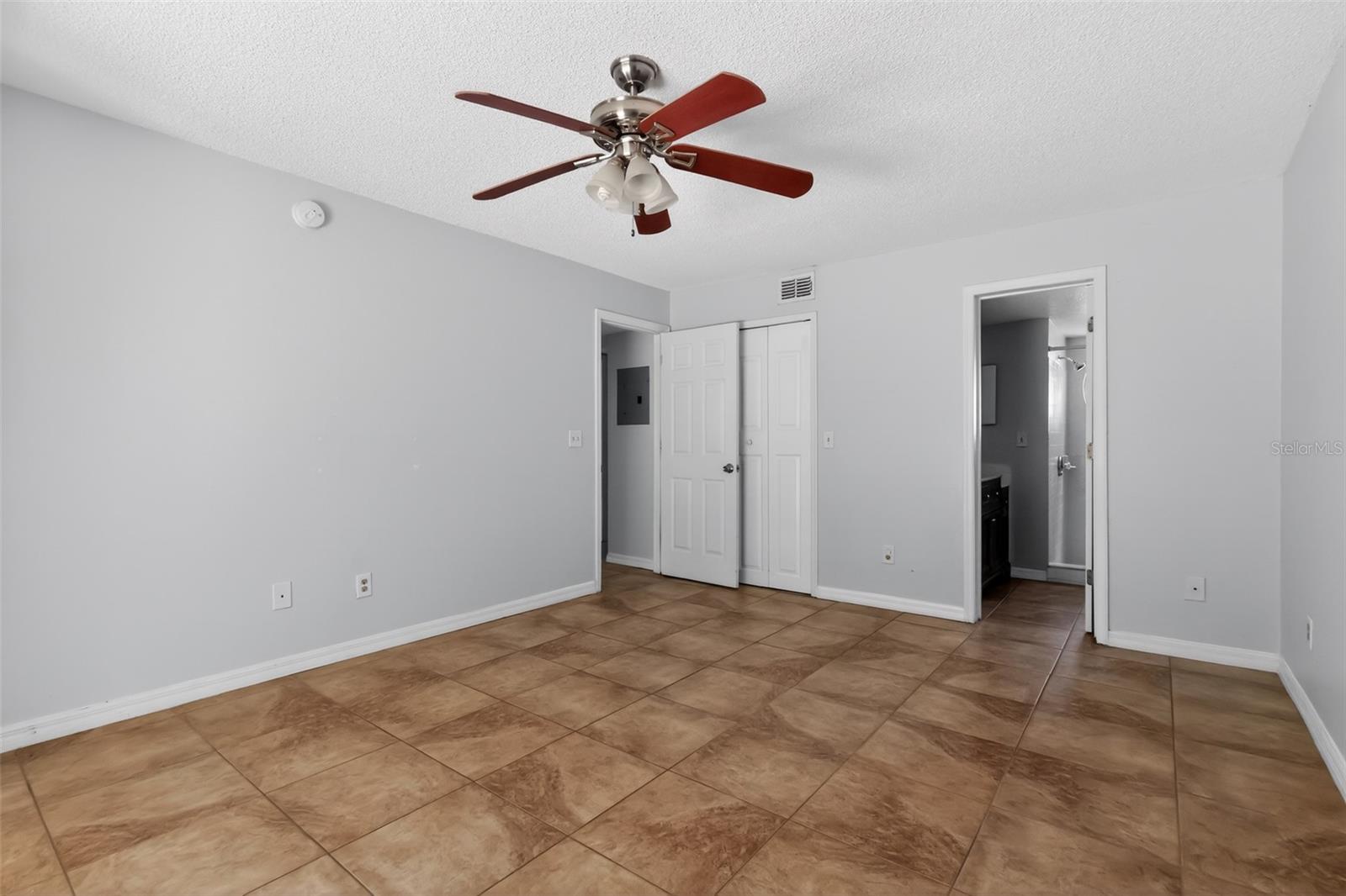 Bedroom - 2016 ROYAL BAY BLVD #103, KISSIMMEE