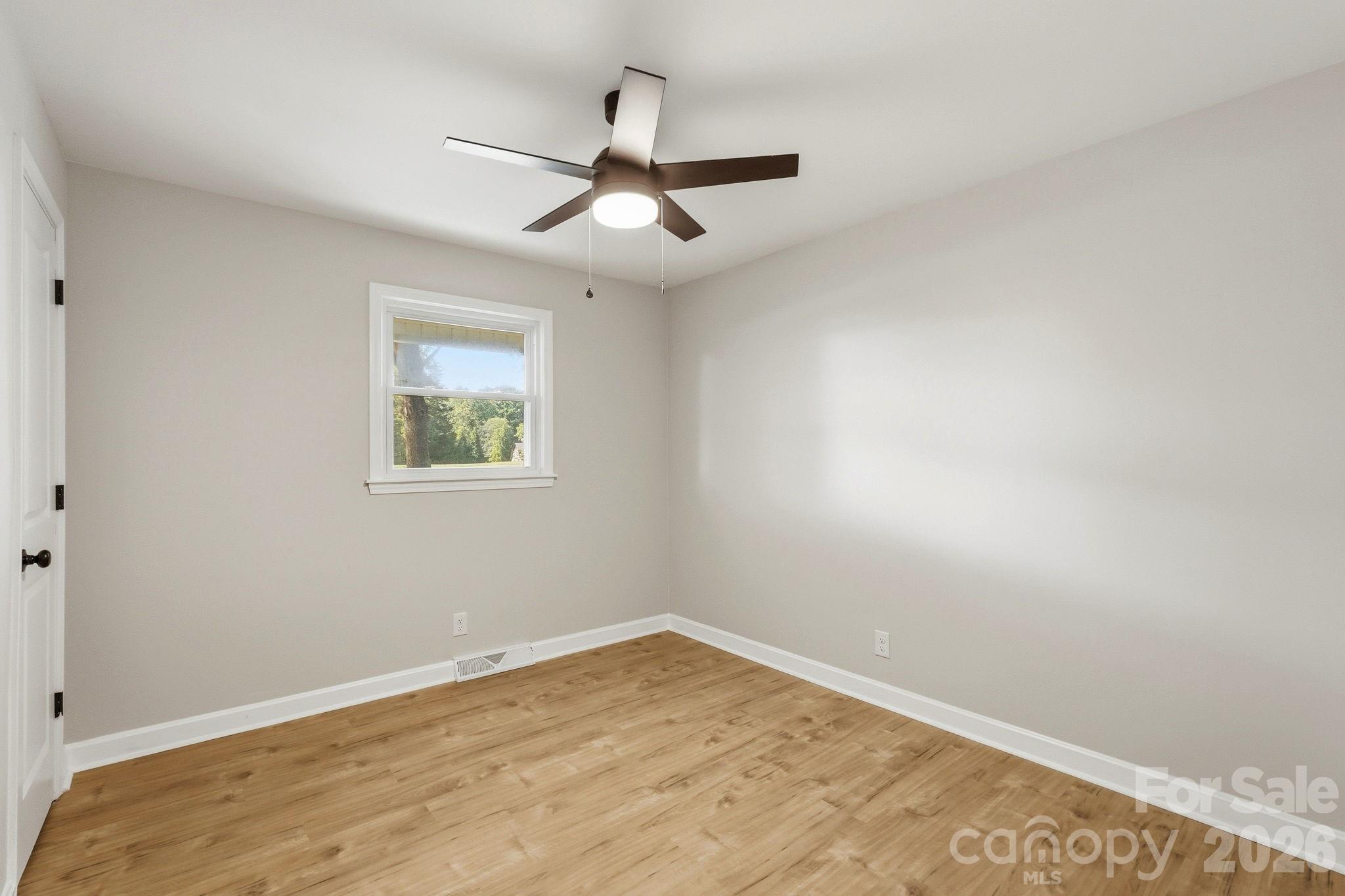 Single Family Residence at 1524 Williams Road, Lewisville, photo 18 of 43