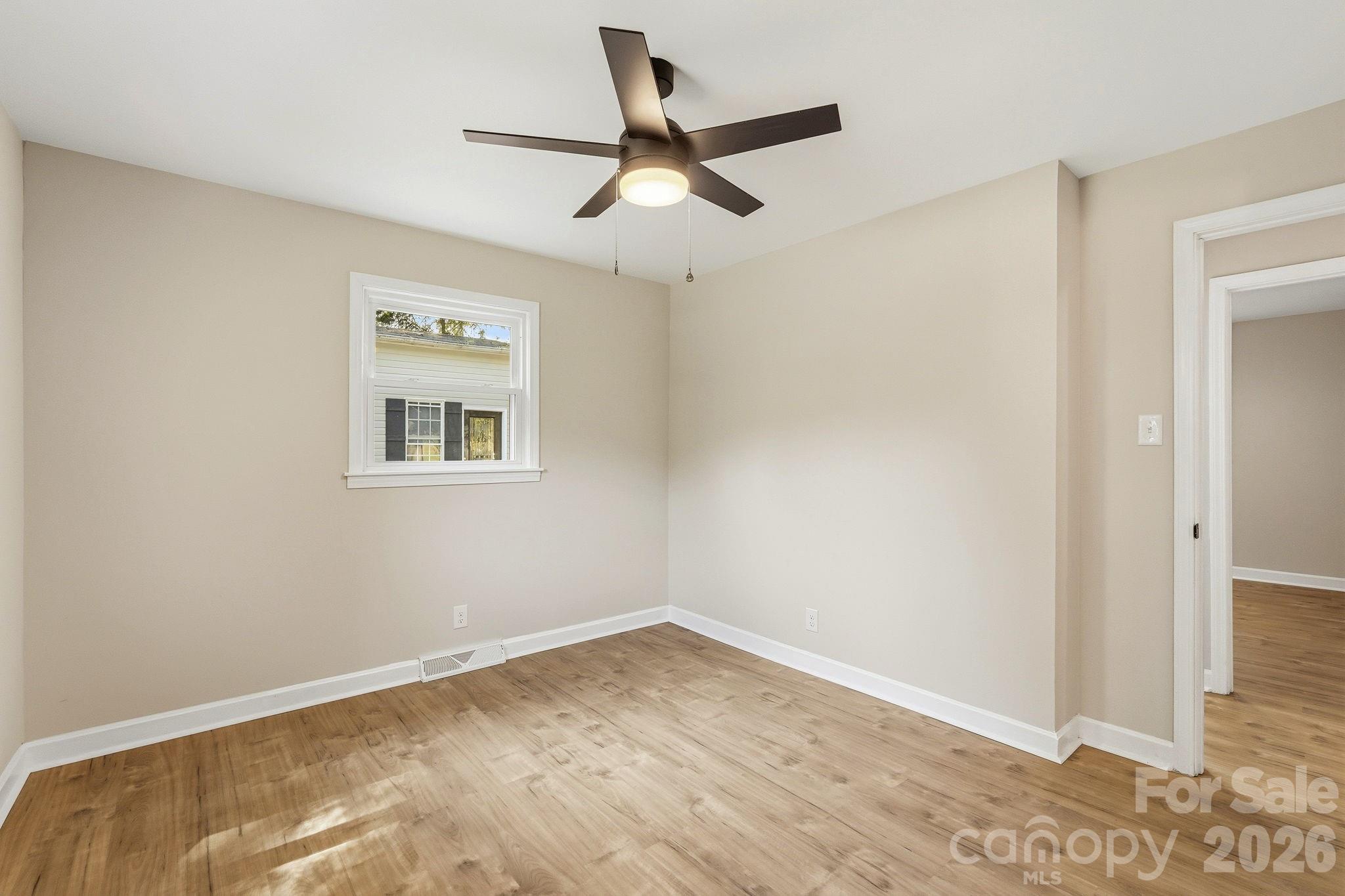 Single Family Residence at 1524 Williams Road, Lewisville, photo 29 of 43