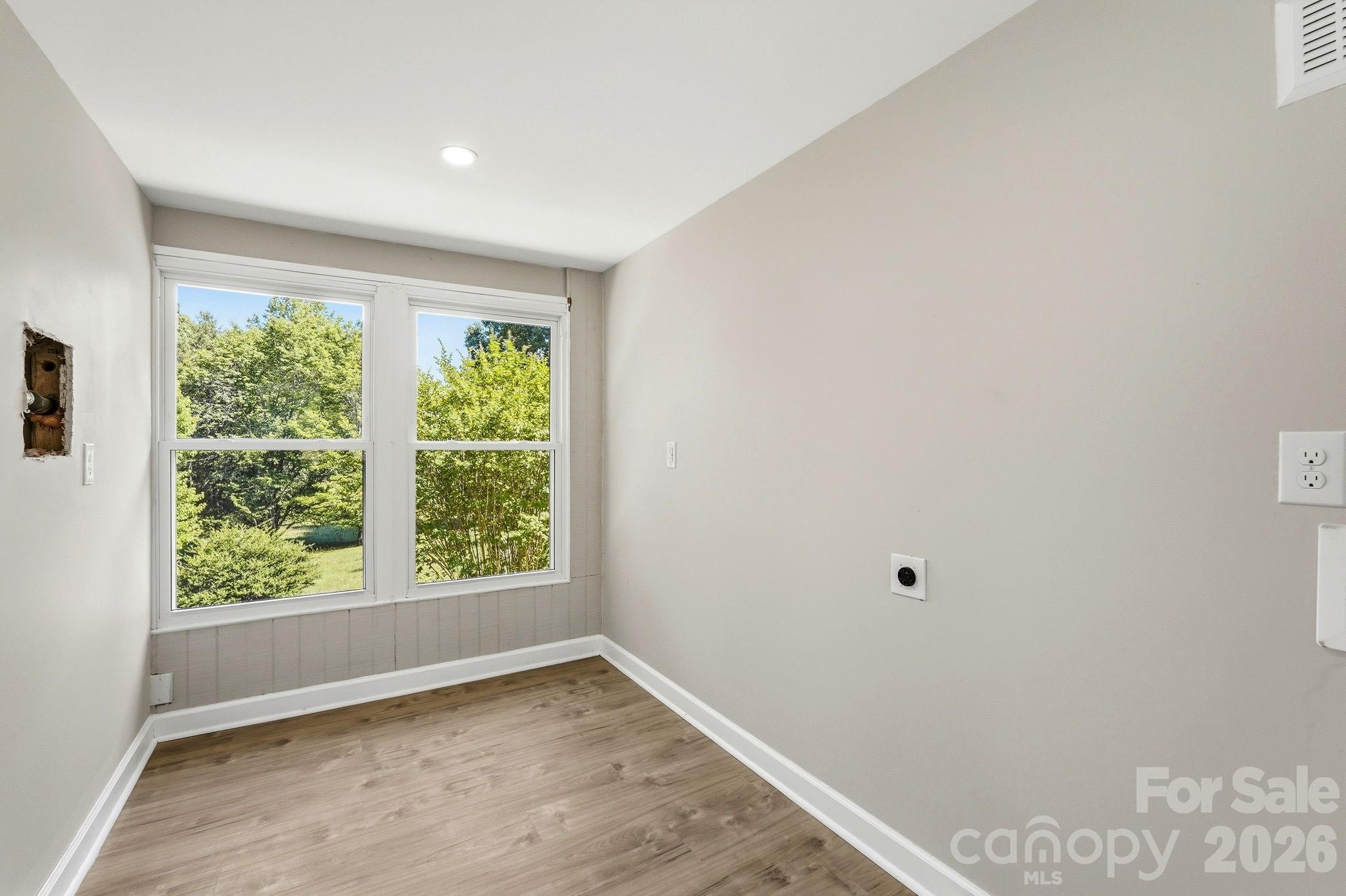 Single Family Residence at 1524 Williams Road, Lewisville, photo 31 of 43