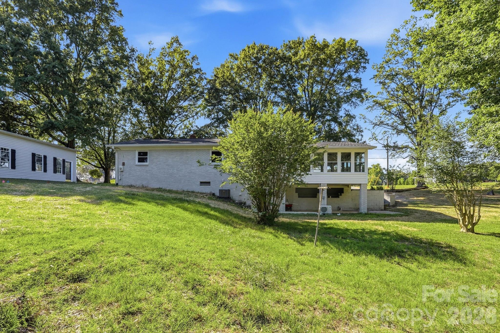 Single Family Residence at 1524 Williams Road, Lewisville, photo 35 of 43