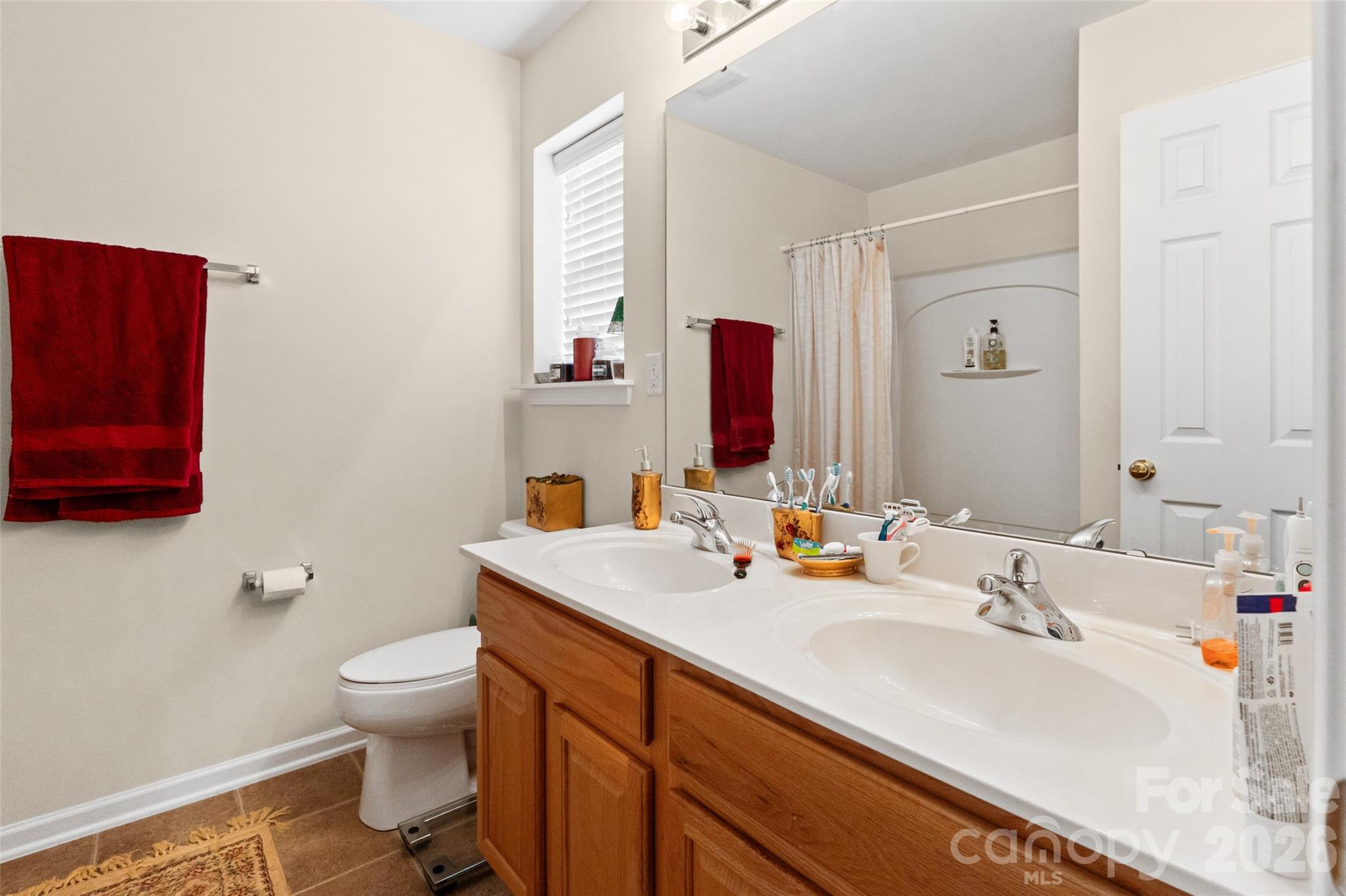 Townhouse at 713 Rock Lake Glen, Fort Mill, photo 17 of 30