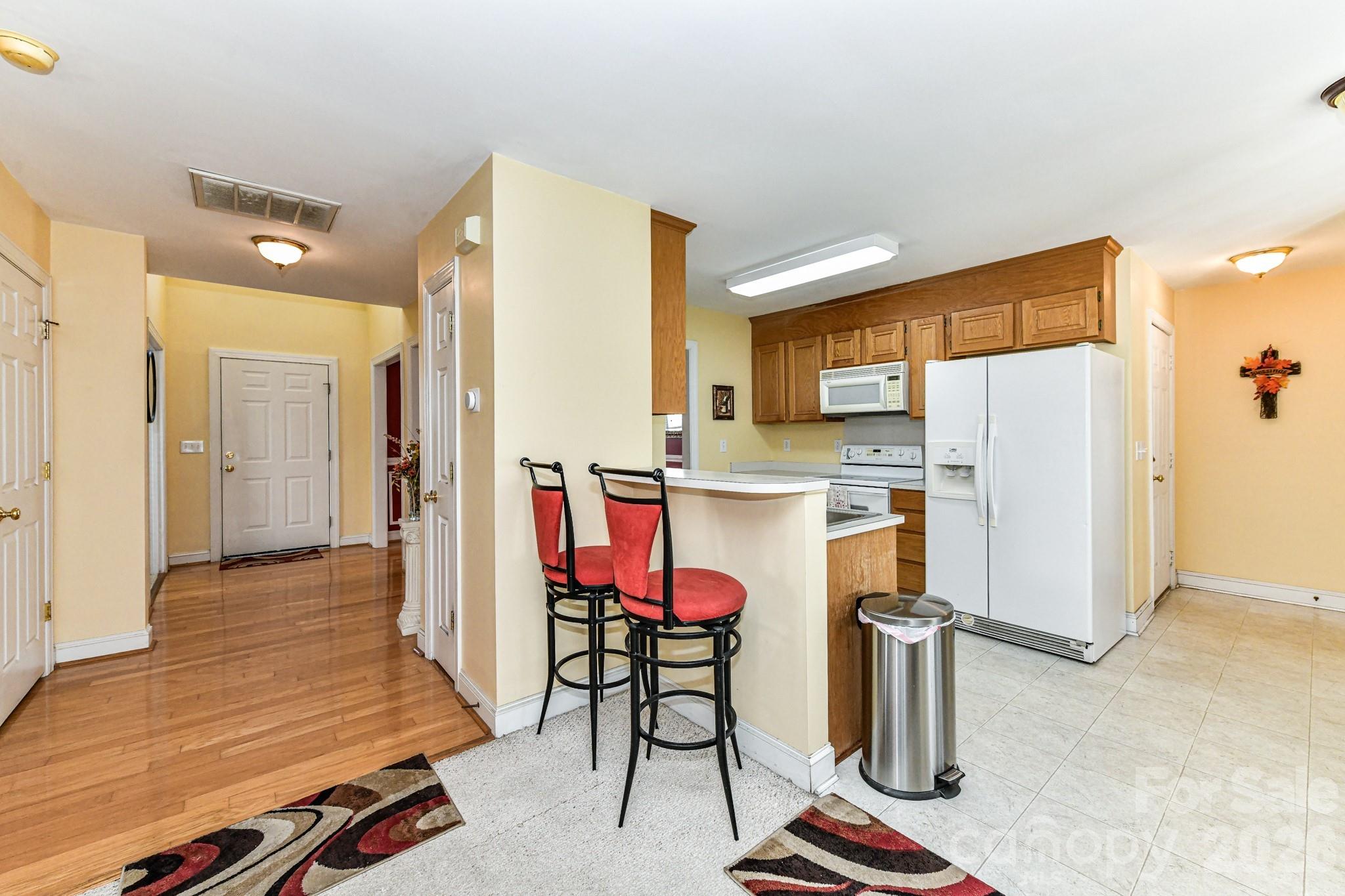 Single Family Residence at 1050 Enderbury Drive, Indian Trail, photo 4 of 31