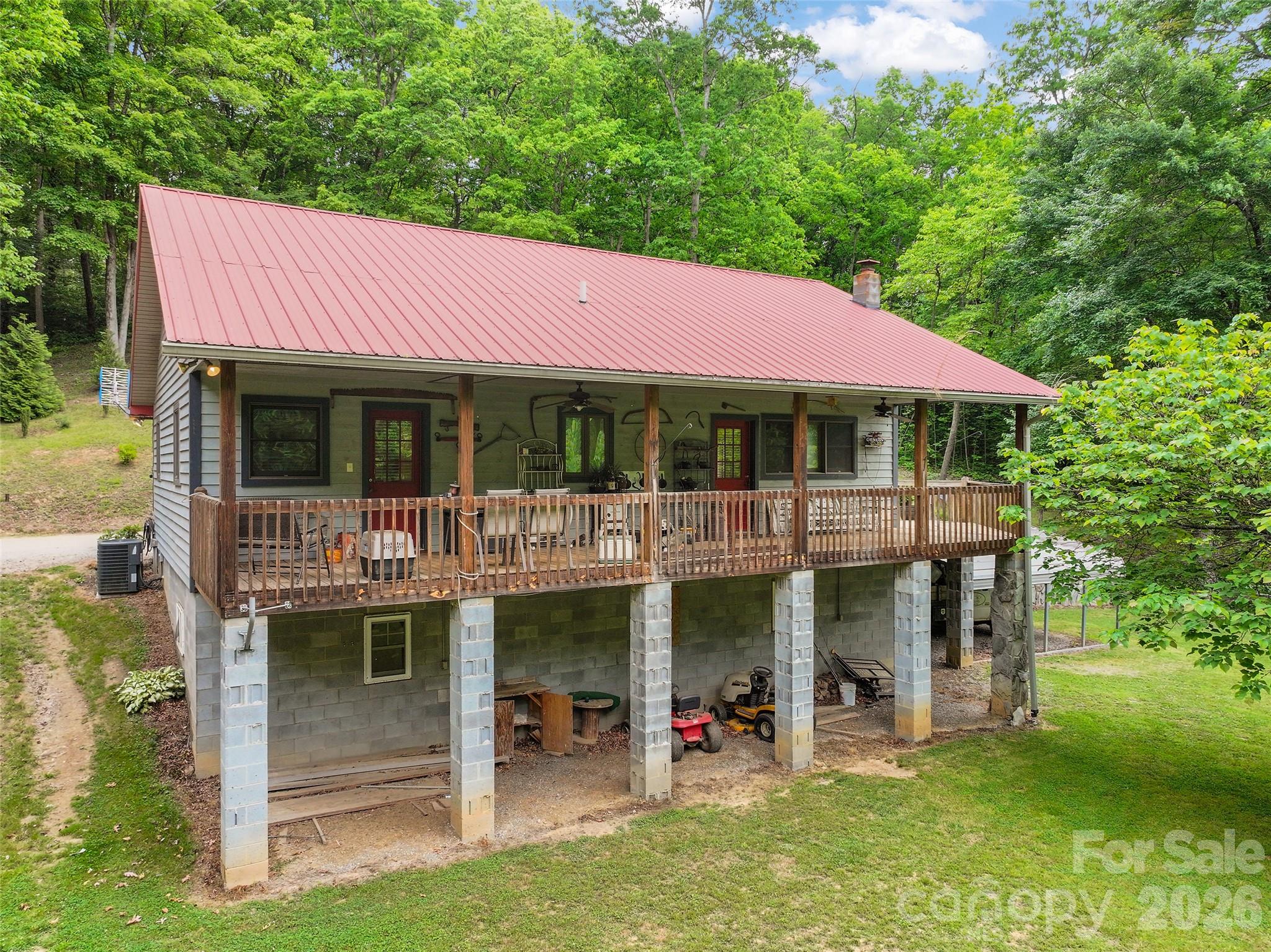 Single Family Residence at 125 Harris Circle, Sylva, photo 4 of 31