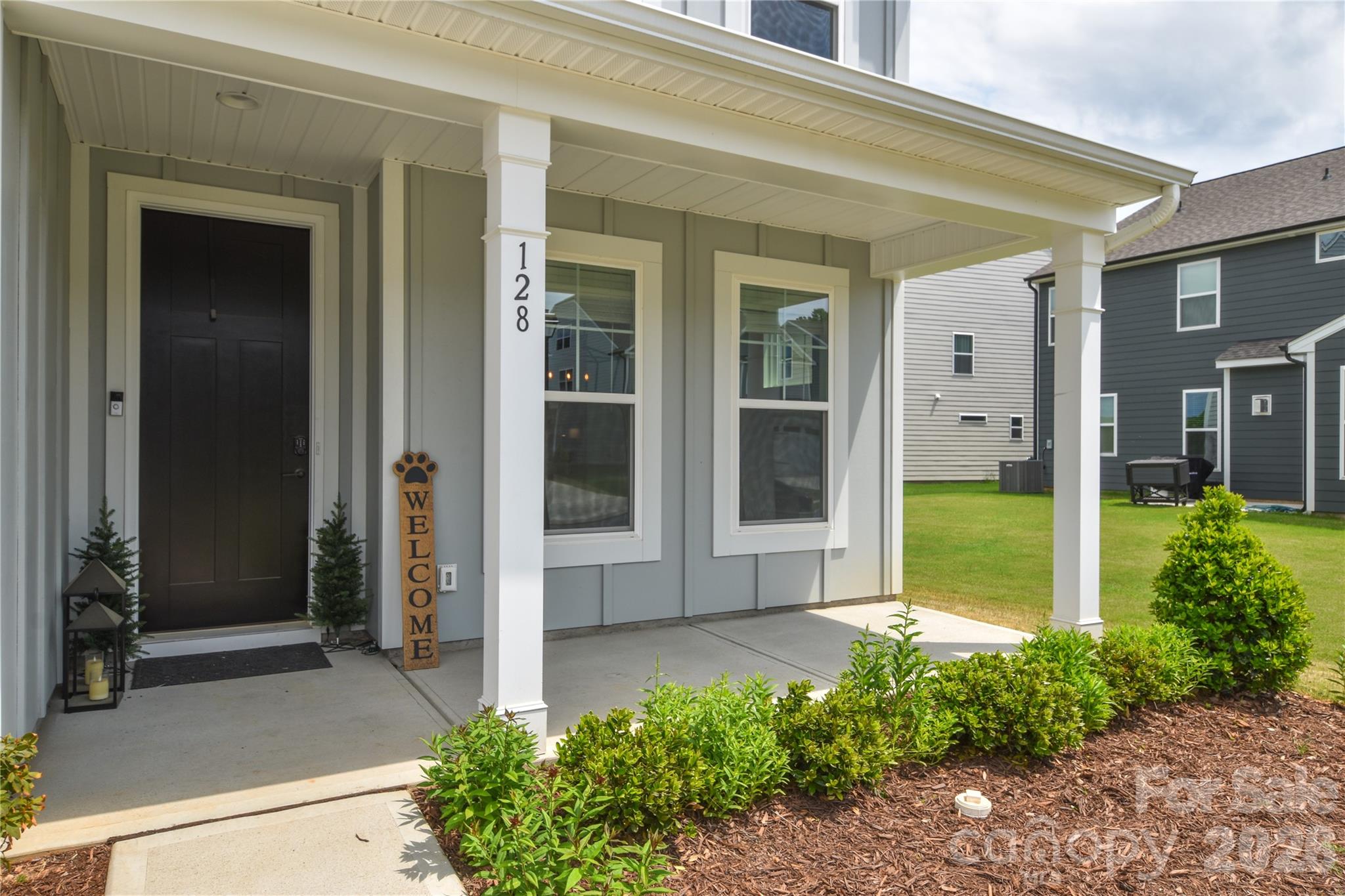 Single Family Residence at 128 Ballantree Road, Mooresville, photo 3 of 38