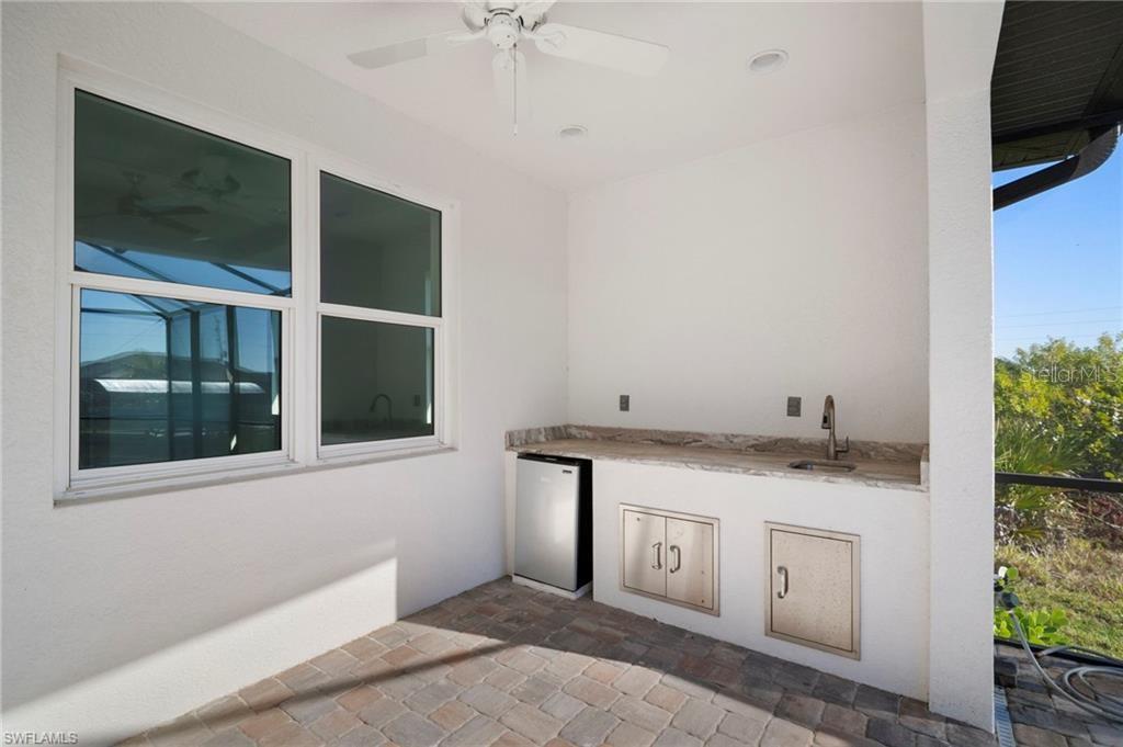 Single Family Residence at 15698 MEACHAM CIR, PORT CHARLOTTE, photo 38 of 44