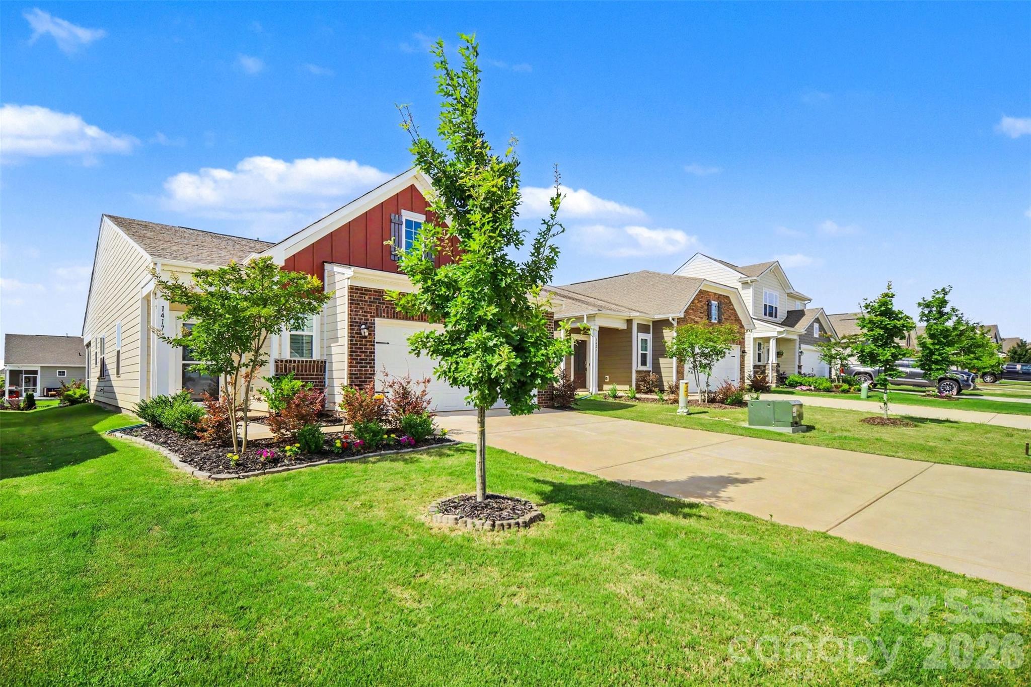 Single Family Residence at 1417 Turkey Roost Road, Fort Mill, photo 4 of 38