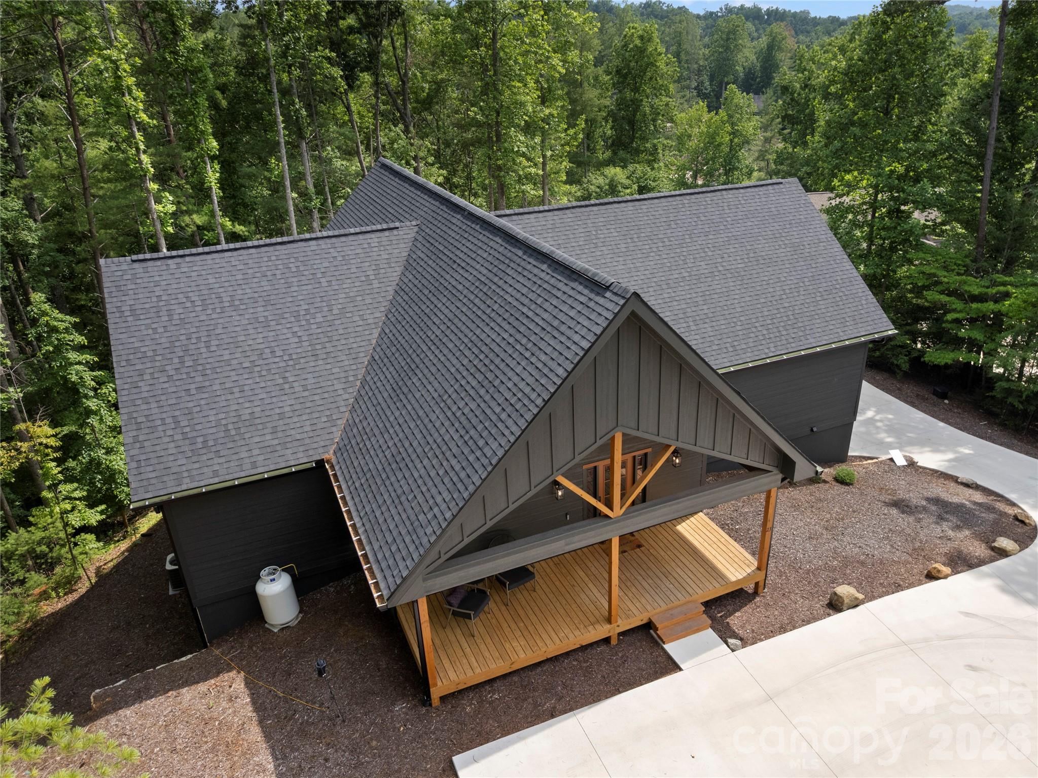 Single Family Residence at 23 Anchor Drive, Nebo, photo 2 of 48