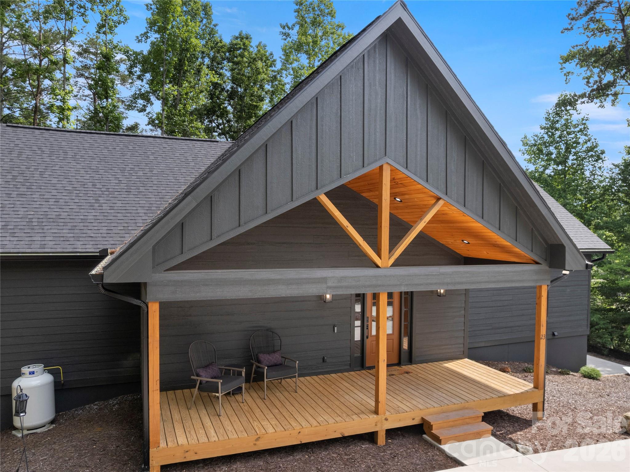 Single Family Residence at 23 Anchor Drive, Nebo, photo 3 of 48
