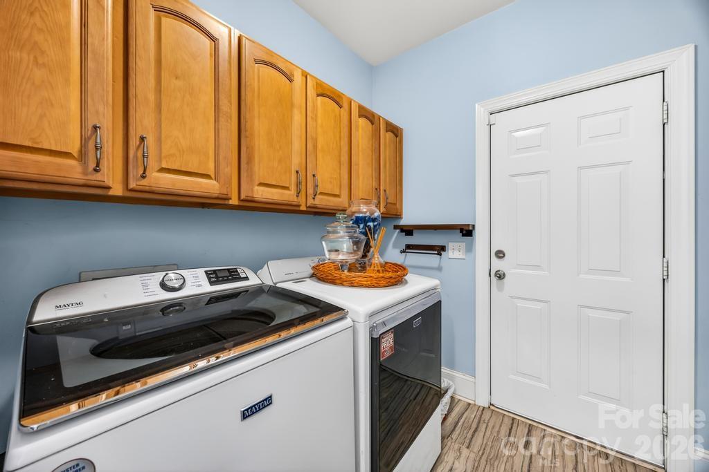 Single Family Residence at 610 Springwood Drive, Waxhaw, photo 15 of 31
