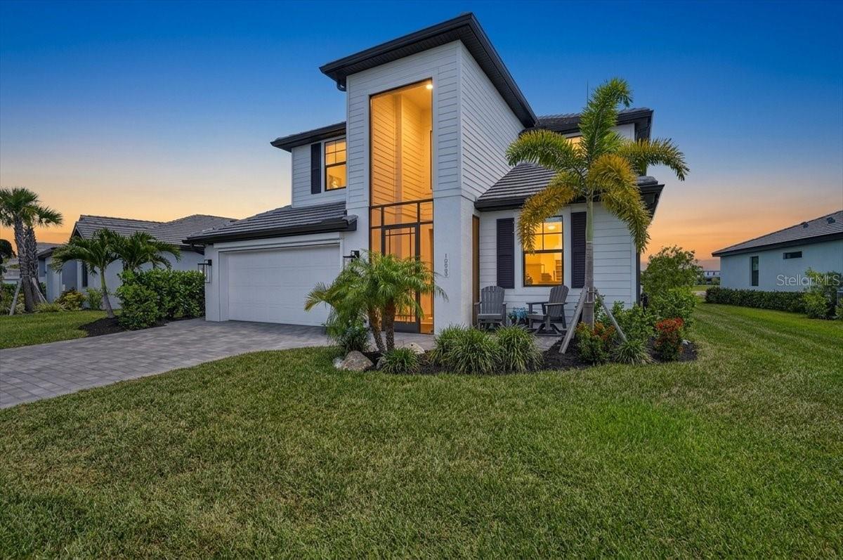 Single Family Residence at 10865 SUN DROP ST, VENICE, photo 3 of 68
