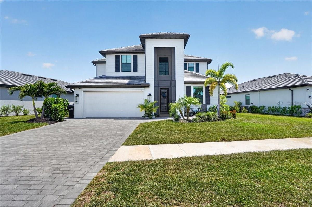 Single Family Residence at 10865 SUN DROP ST, VENICE, photo 5 of 68