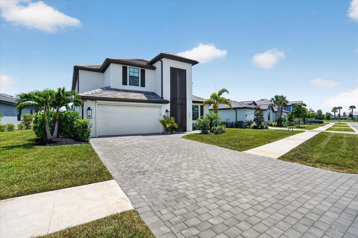 Single Family Residence at 10865 SUN DROP ST, VENICE, photo 6 of 68