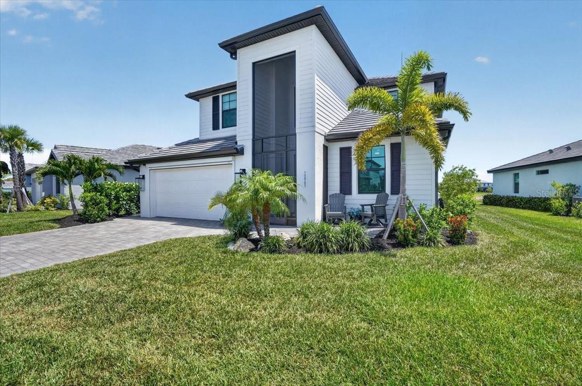 Single Family Residence at 10865 SUN DROP ST, VENICE, photo 7 of 68