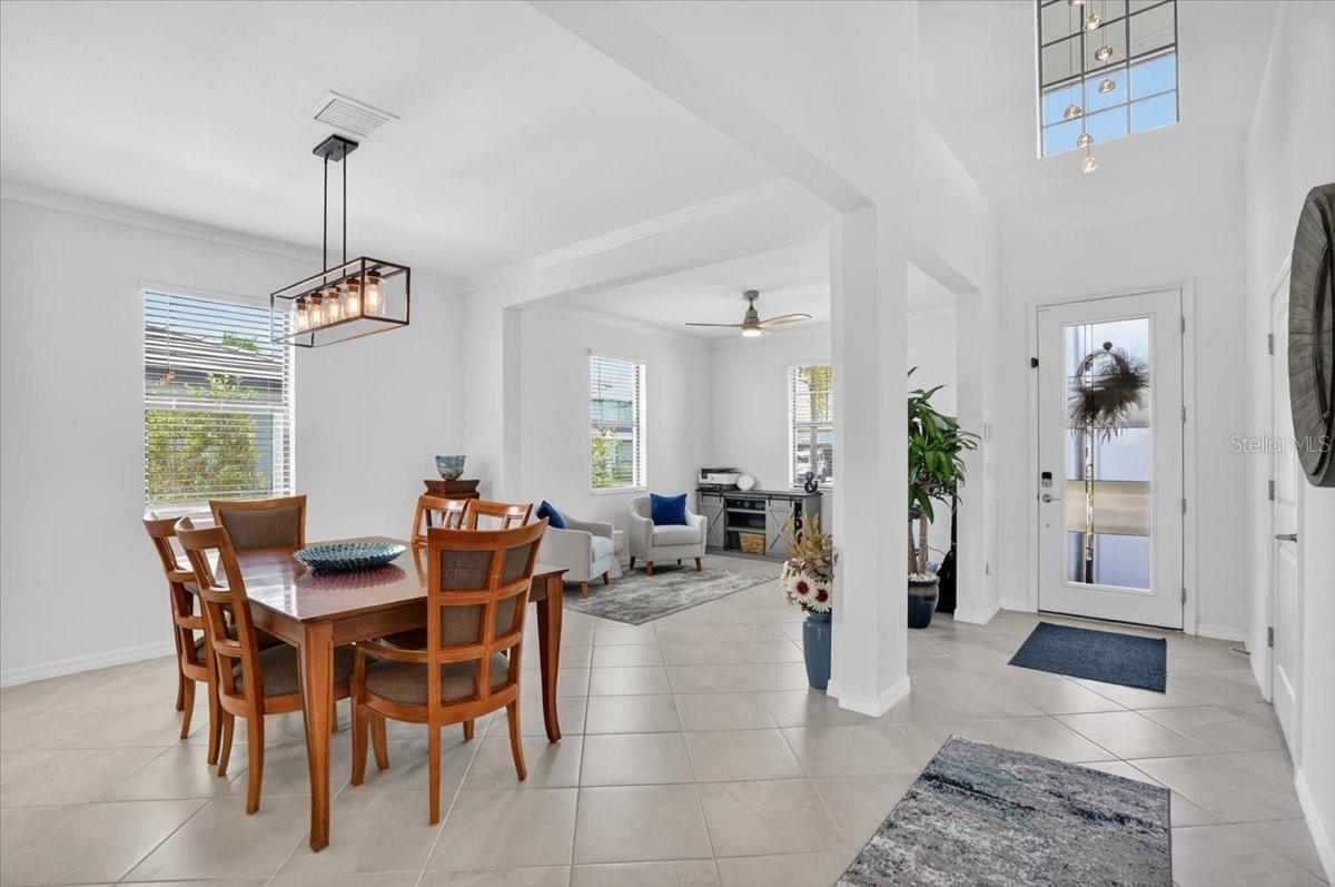 Single Family Residence at 10865 SUN DROP ST, VENICE, photo 10 of 68