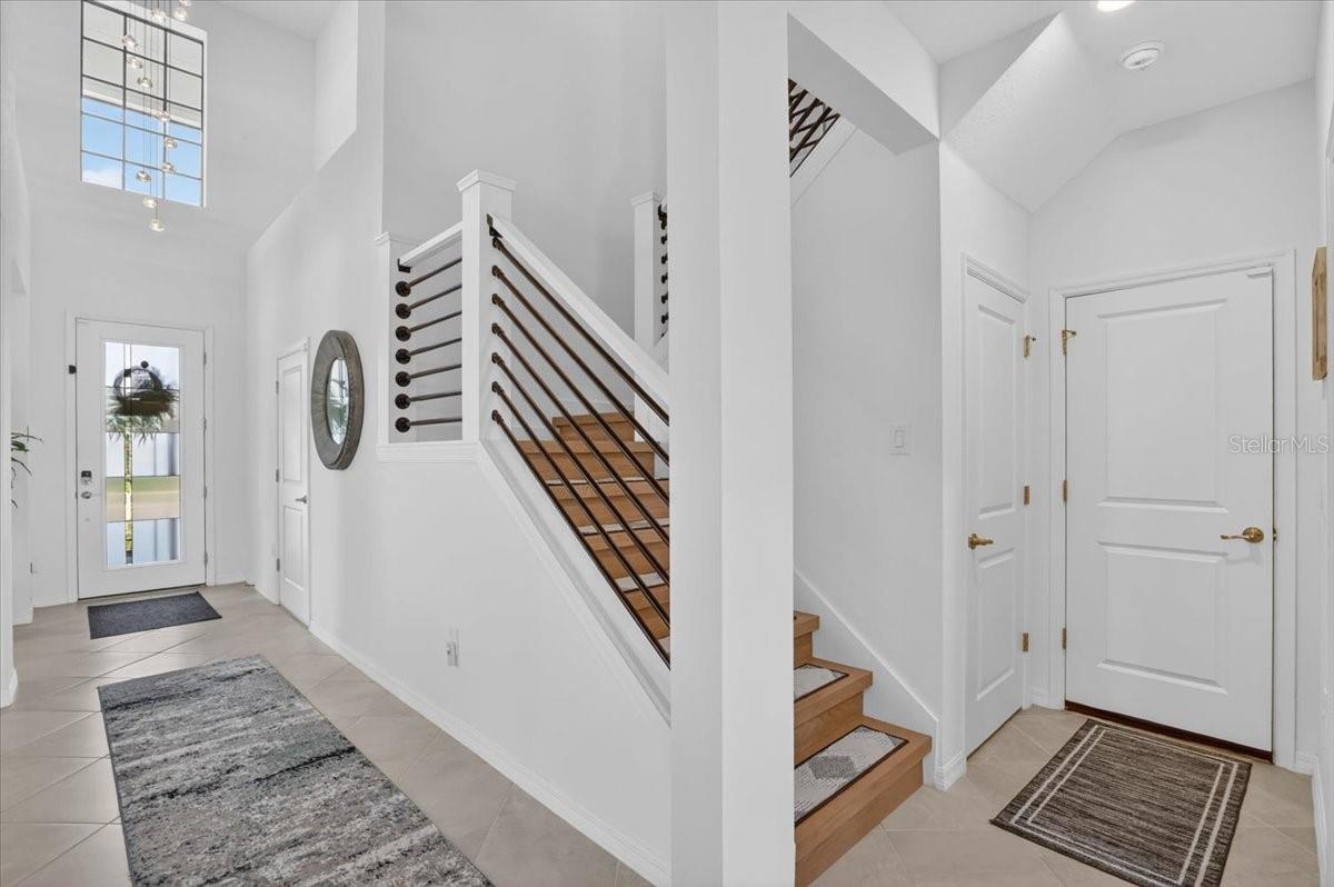 Single Family Residence at 10865 SUN DROP ST, VENICE, photo 13 of 68