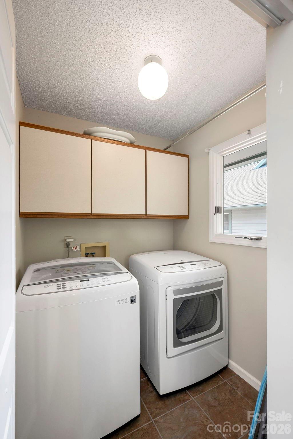 Condominium at 129 FOREST VIEW Drive, Flat Rock, photo 17 of 41