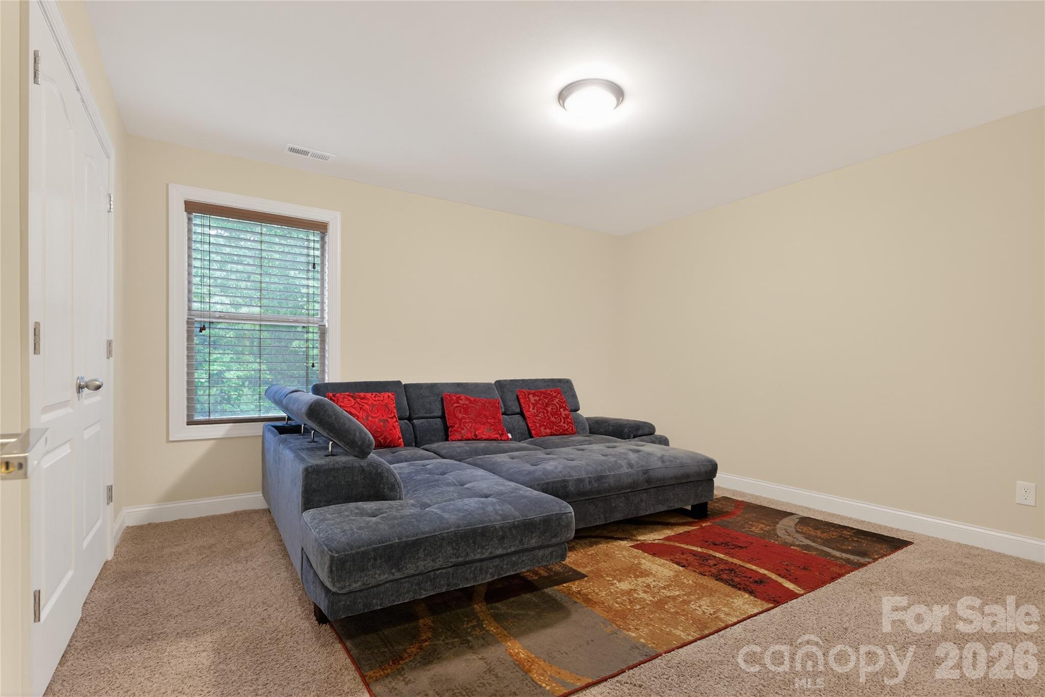 Single Family Residence at 726 Lingfield Lane, Waxhaw, photo 28 of 47