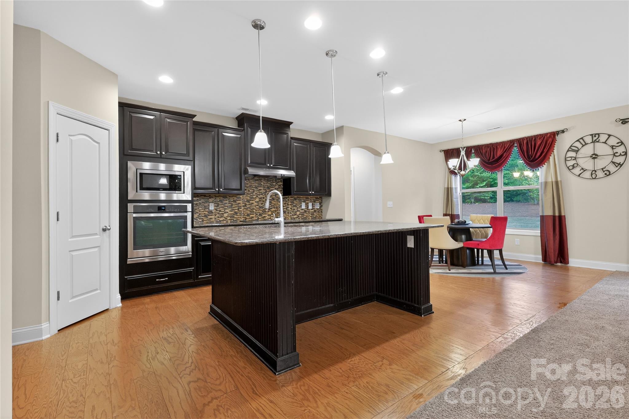 Single Family Residence at 726 Lingfield Lane, Waxhaw, photo 24 of 47