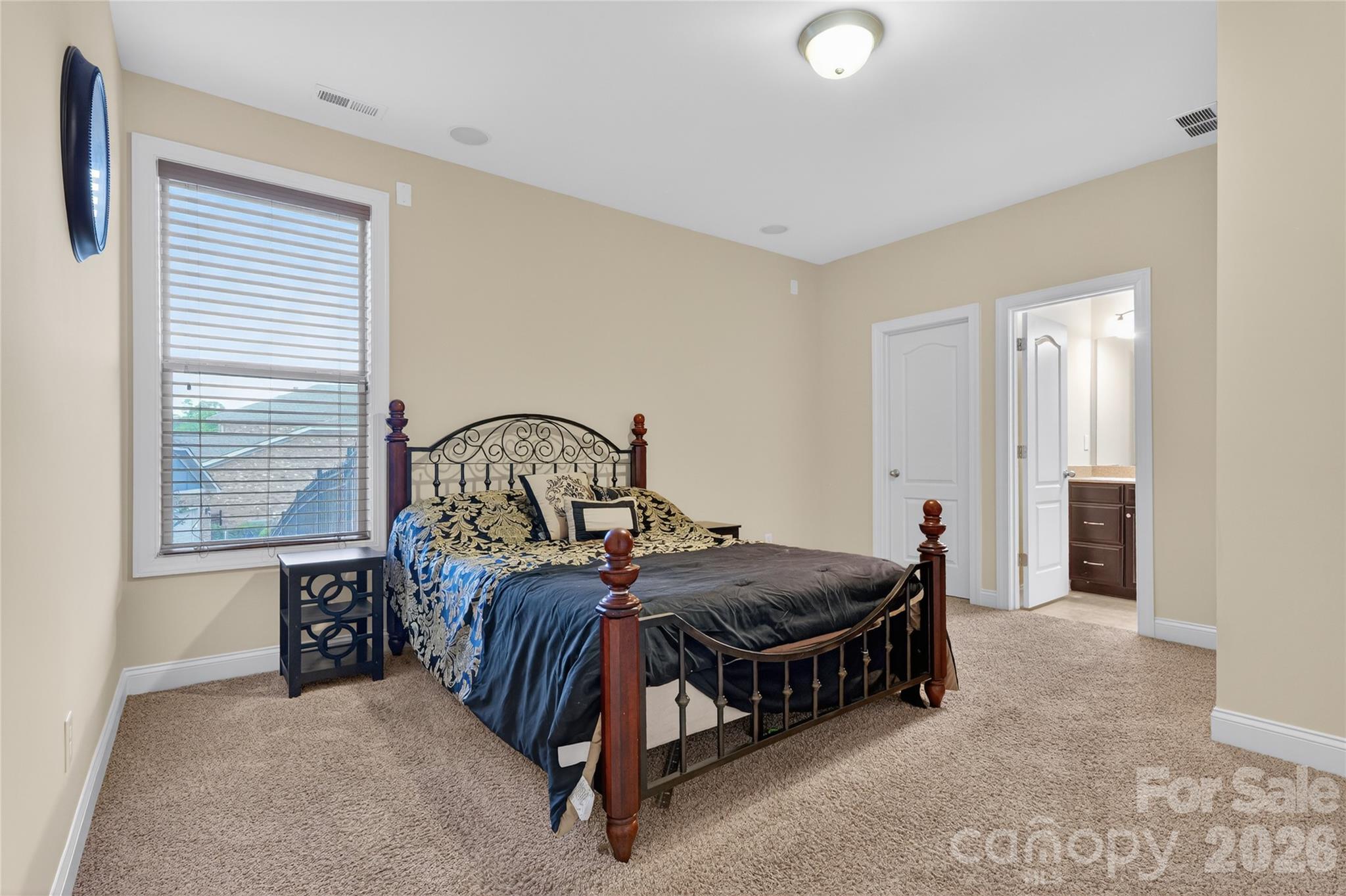 Single Family Residence at 726 Lingfield Lane, Waxhaw, photo 40 of 47