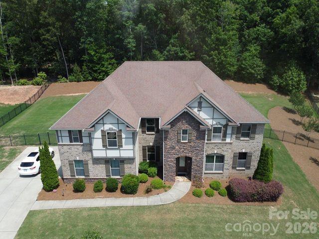 726 Lingfield Lane