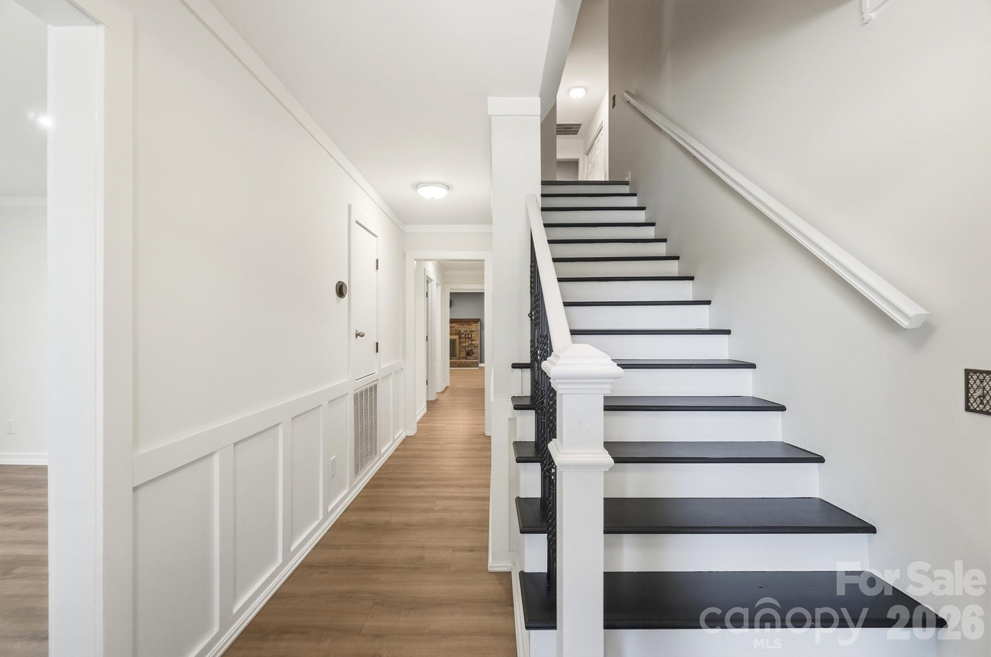 Single Family Residence at 4020 Glen Haven Drive SW, Concord, photo 9 of 48