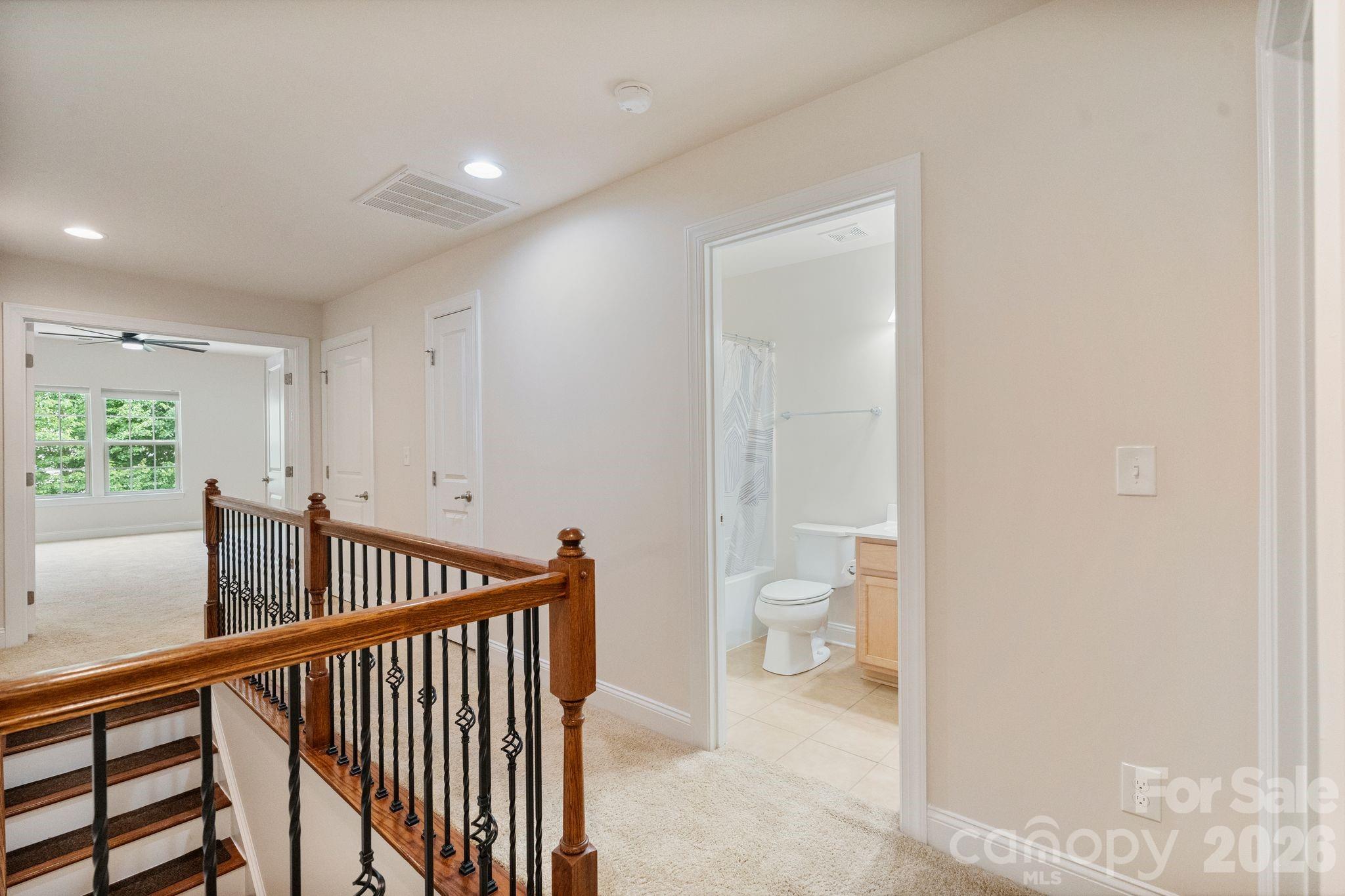 Single Family Residence at 237 Ashmore Circle, Troutman, photo 41 of 48