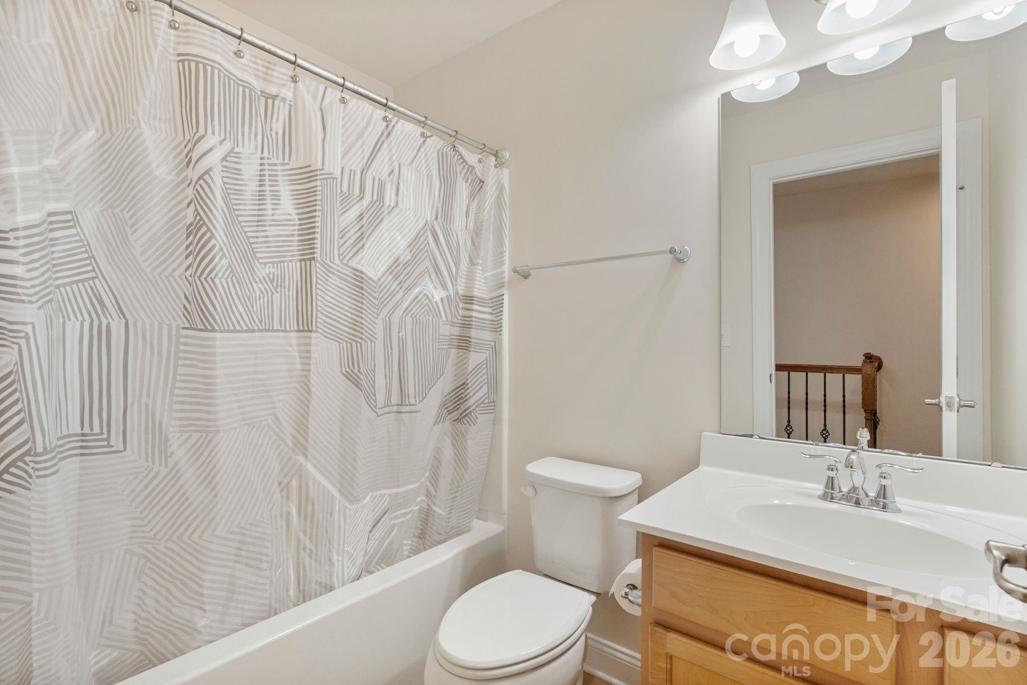 Single Family Residence at 237 Ashmore Circle, Troutman, photo 42 of 48