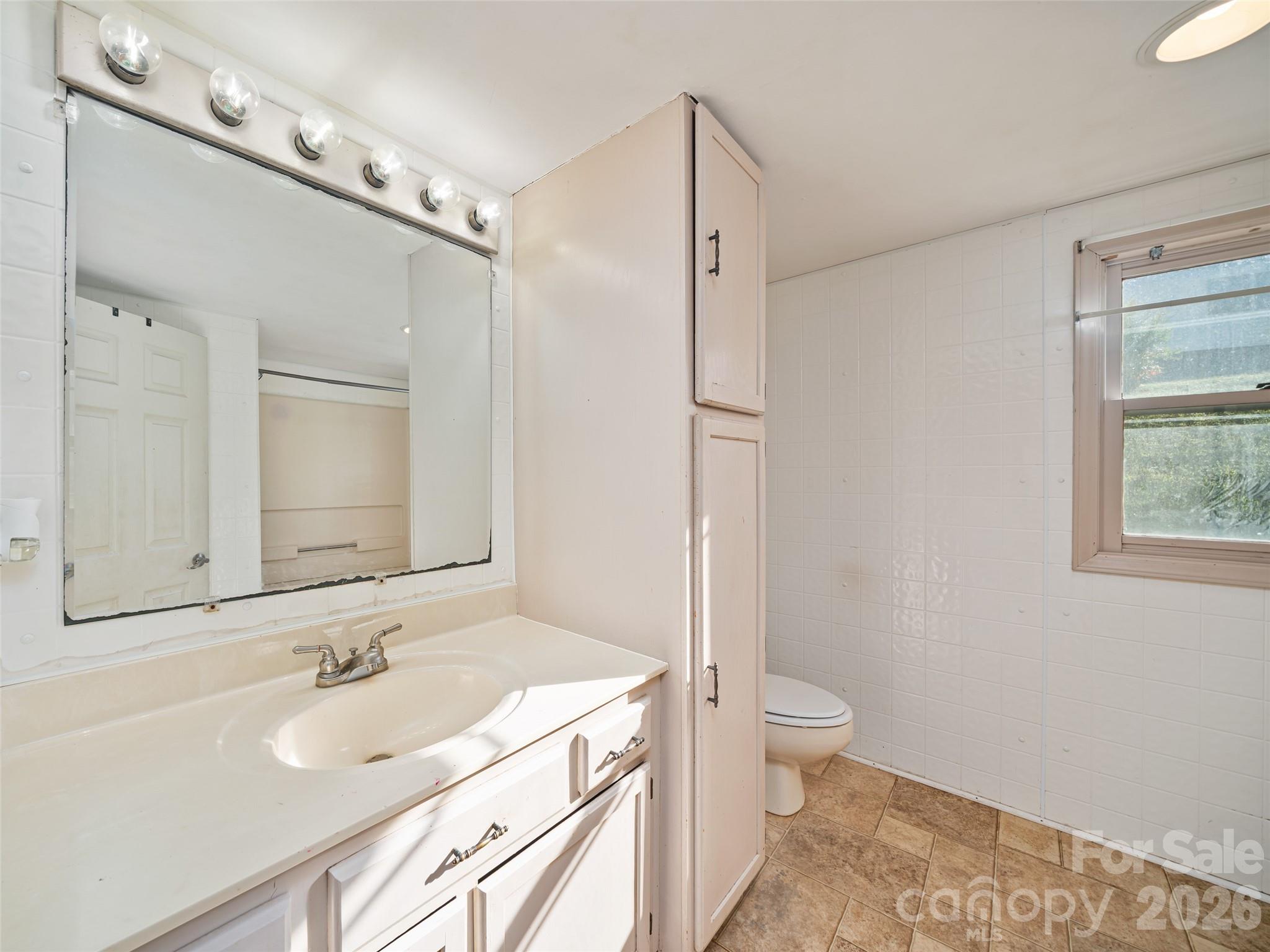 Single Family Residence at 370 Bear Creek Church Road, Bakersville, photo 10 of 19