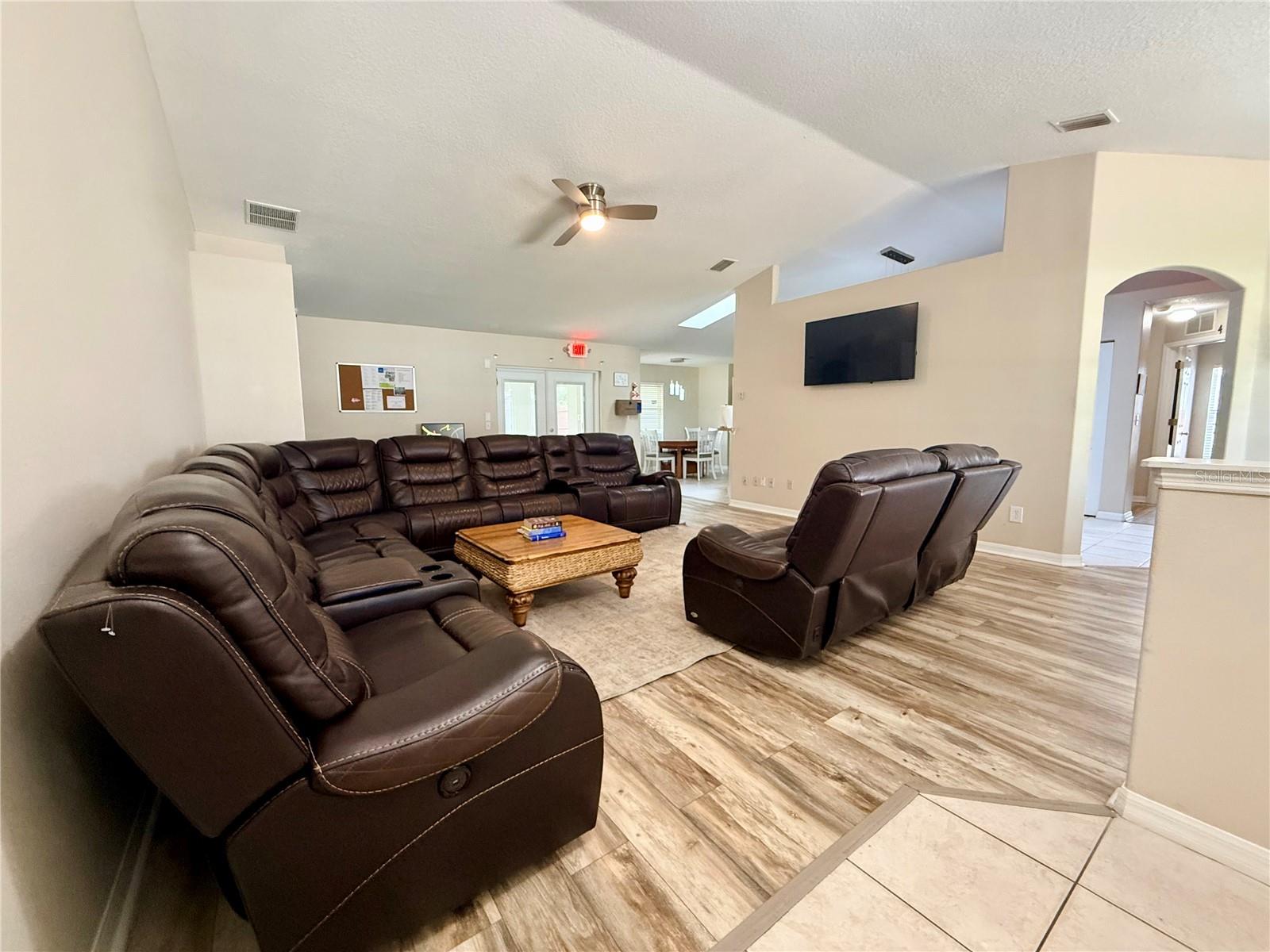 Living room - 18 BURNING VIEW LN, PALM COAST