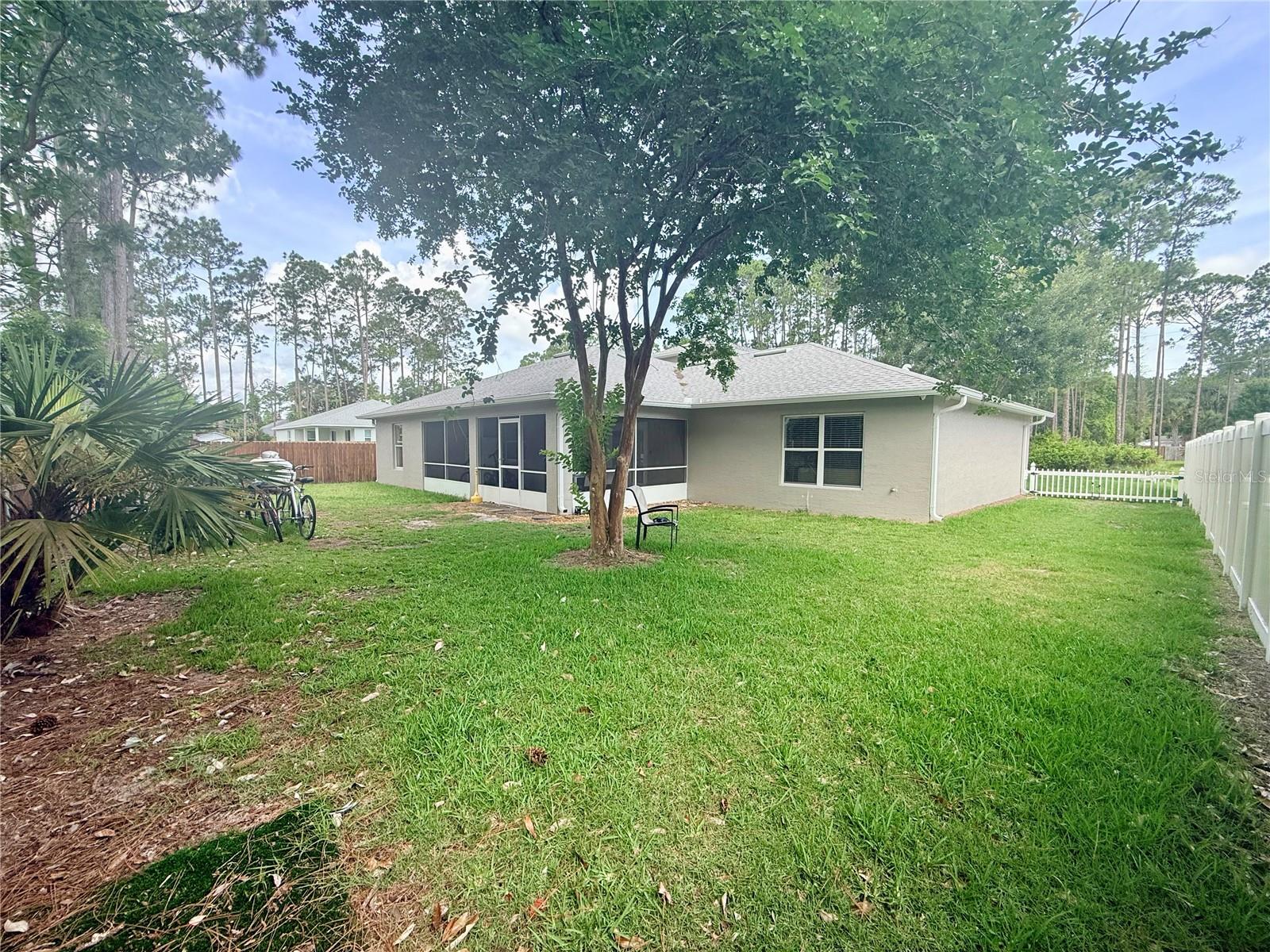 Rear view - 18 BURNING VIEW LN, PALM COAST