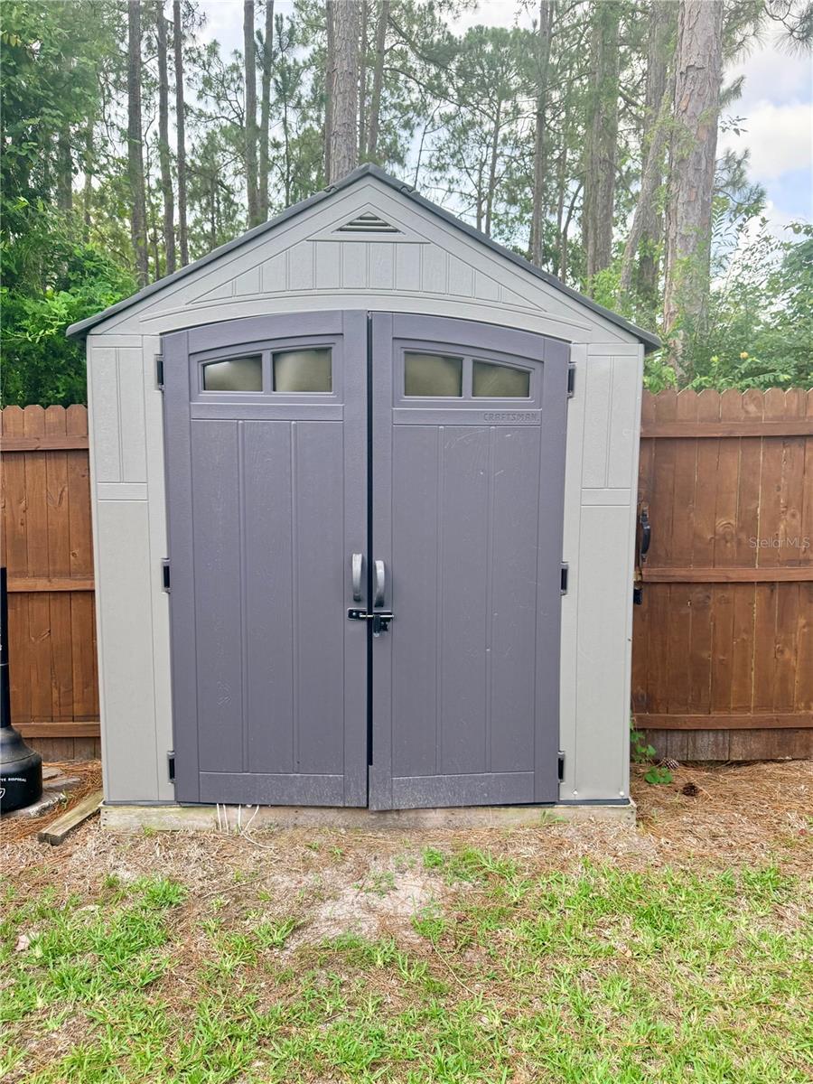 Storage shed - 18 BURNING VIEW LN, PALM COAST