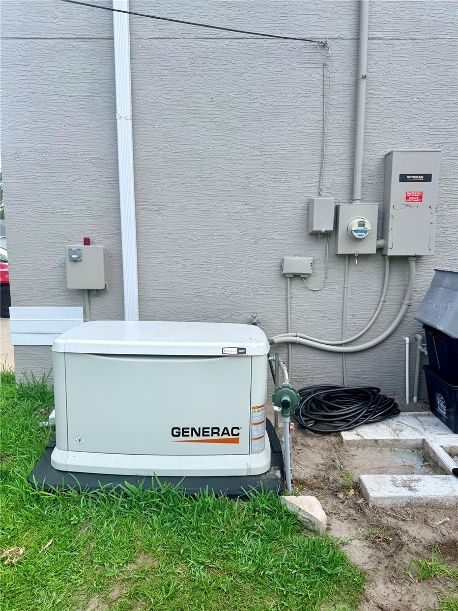 Full house generator - 18 BURNING VIEW LN, PALM COAST