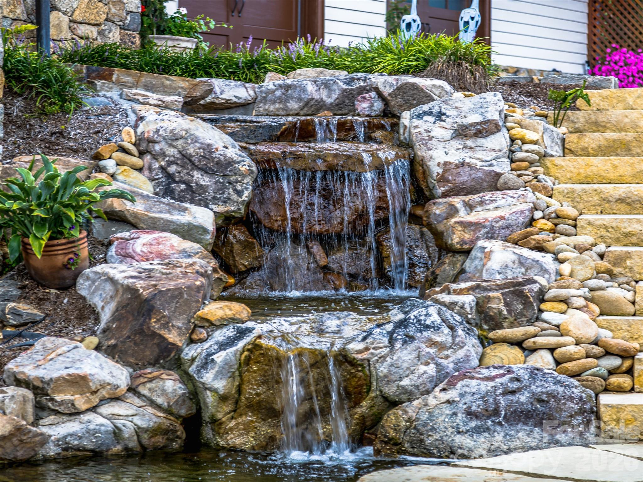 Single Family Residence at 10 Beaverbrook Court, Asheville, photo 34 of 48
