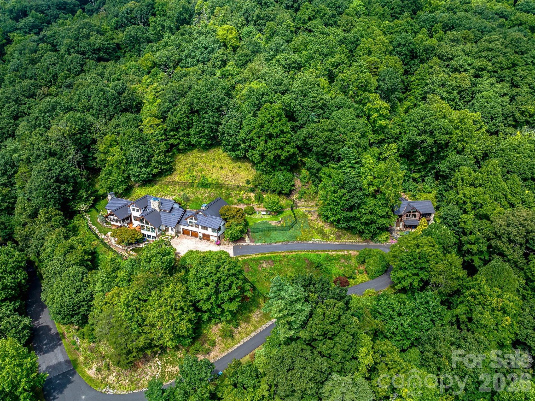 Single Family Residence at 10 Beaverbrook Court, Asheville, photo 35 of 48