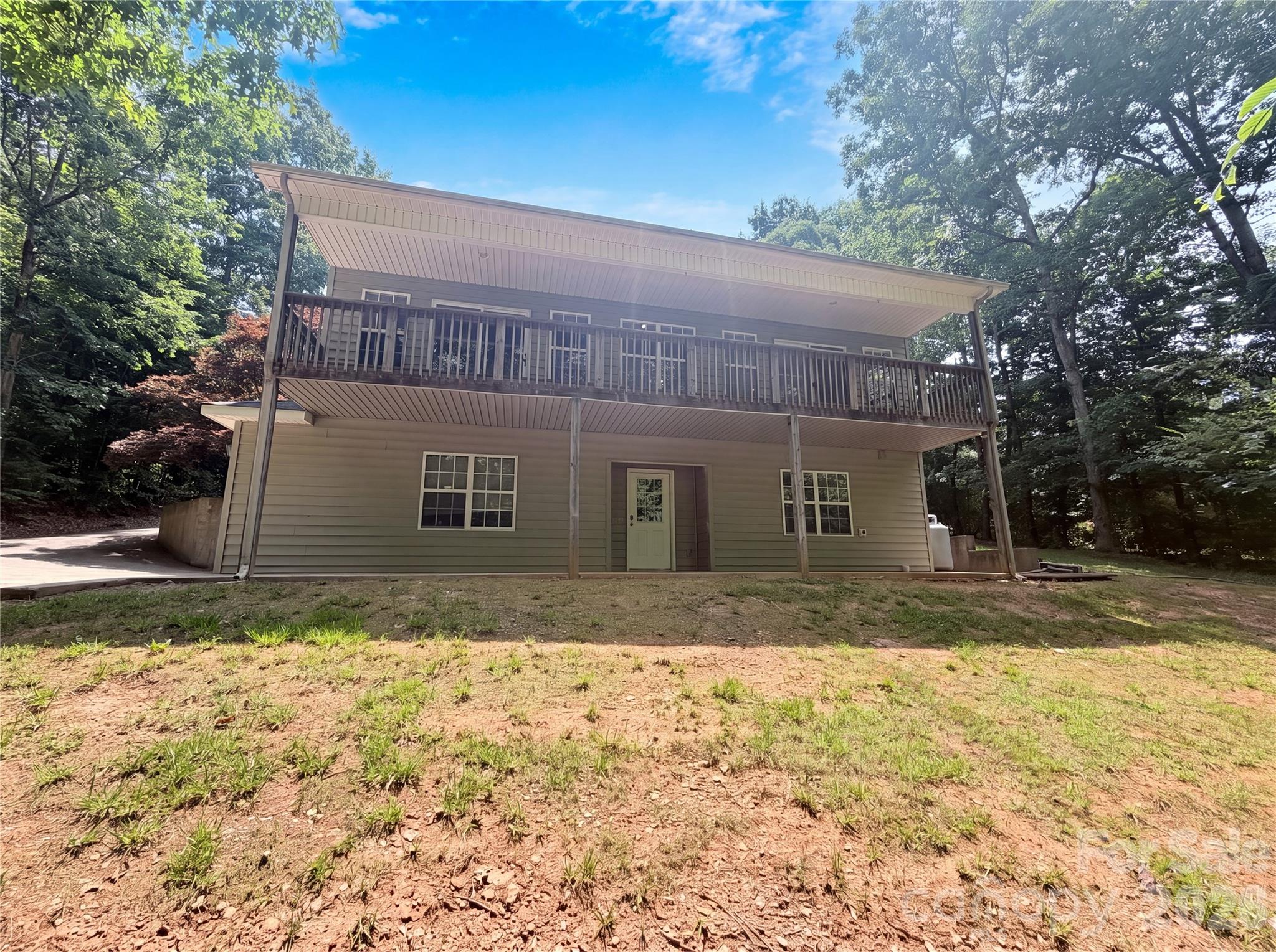 Single Family Residence at 221 Grandview Drive, Statesville, photo 5 of 15