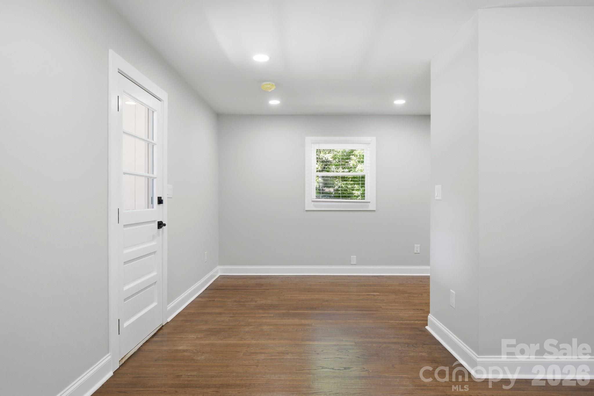 Single Family Residence at 413 E Mclelland Avenue, Mooresville, photo 11 of 46