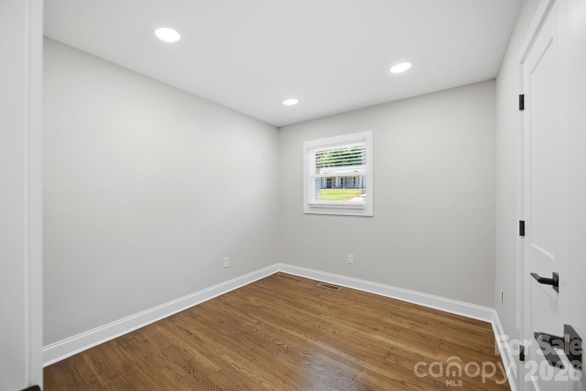 Spacious bedroom #2 - 413 E Mclelland Avenue, Mooresville