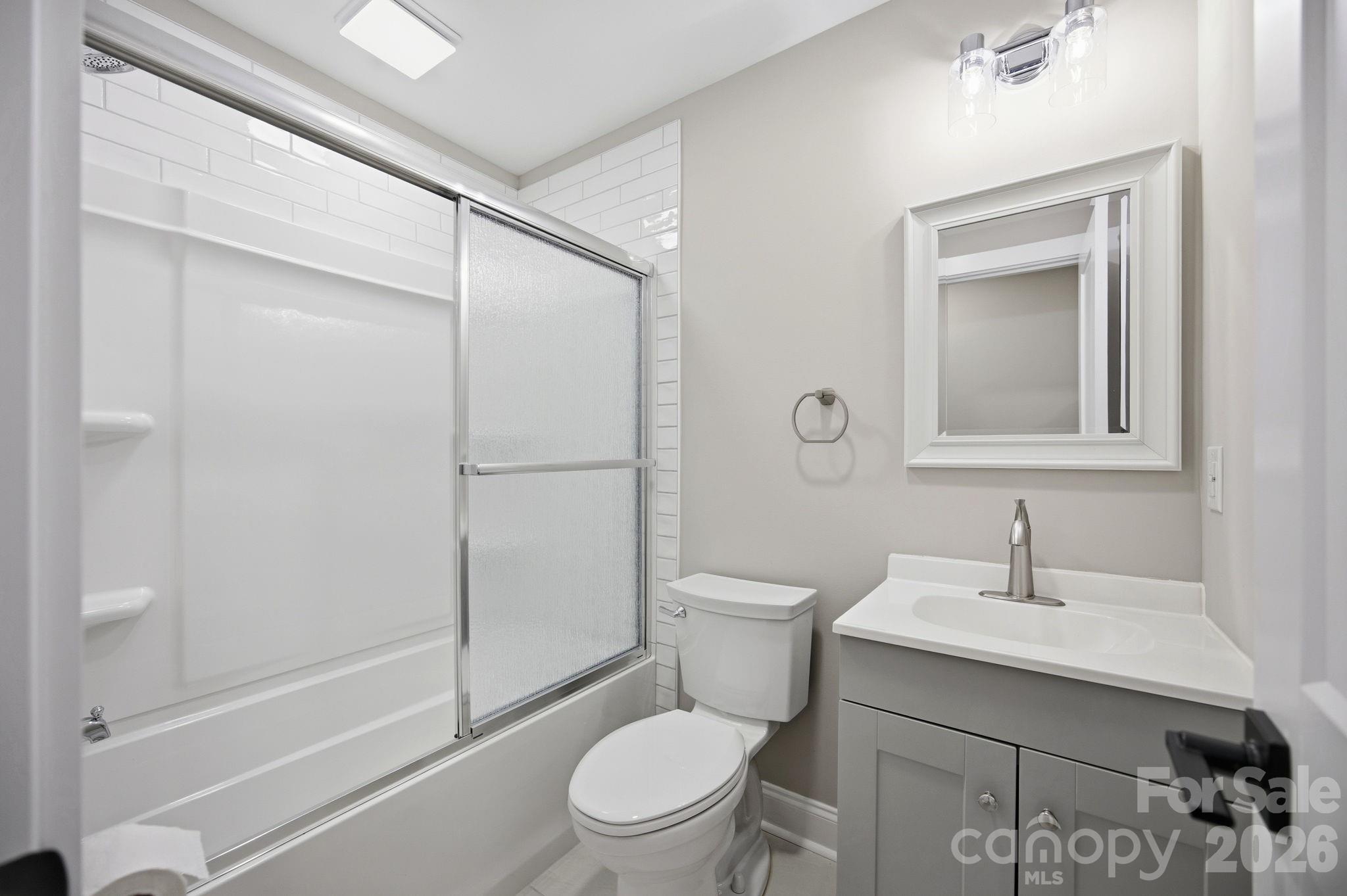 Full Bath - 413 E Mclelland Avenue, Mooresville