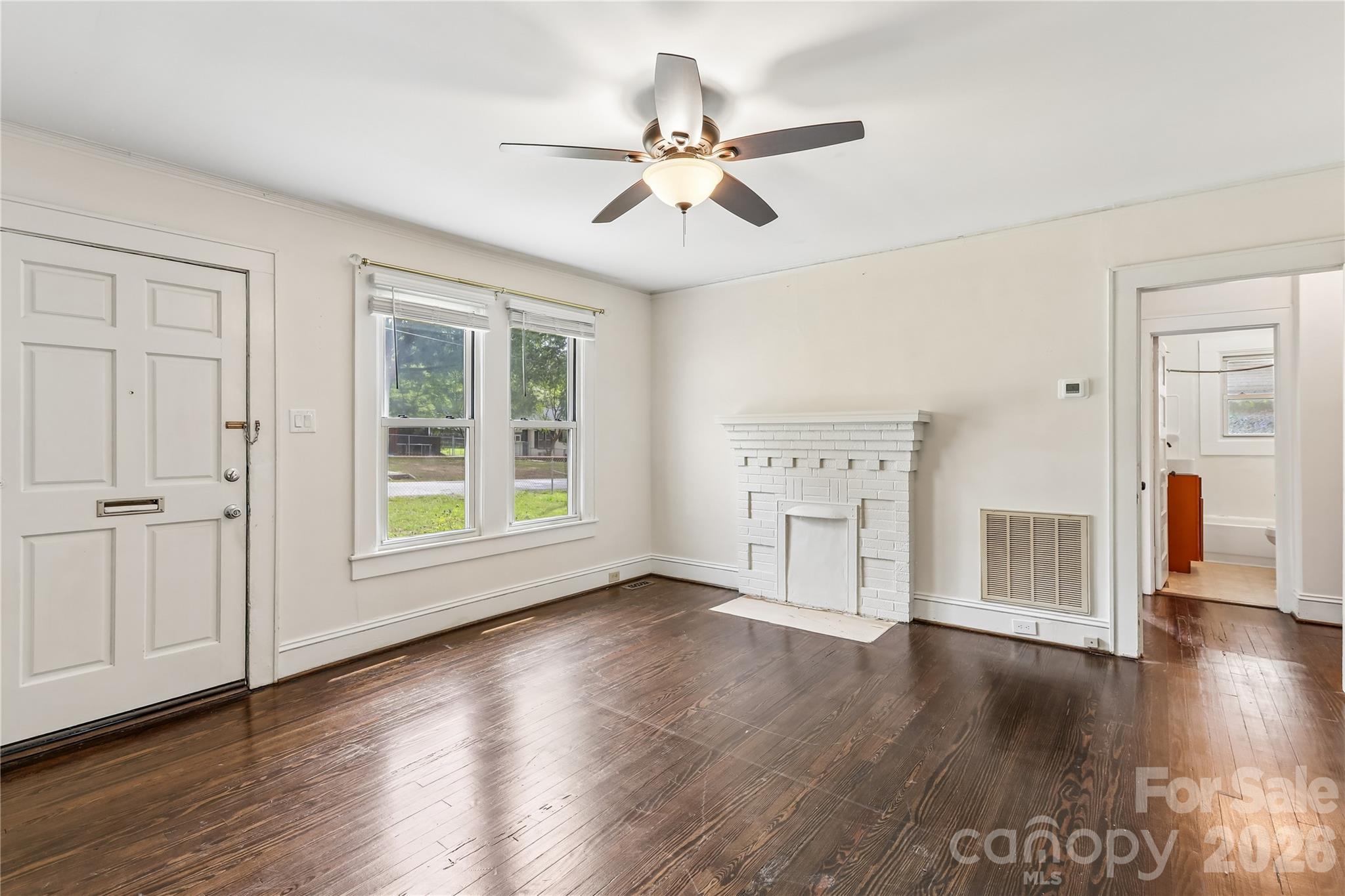 Single Family Residence at 1010 Desoto Avenue, Kannapolis, photo 9 of 46