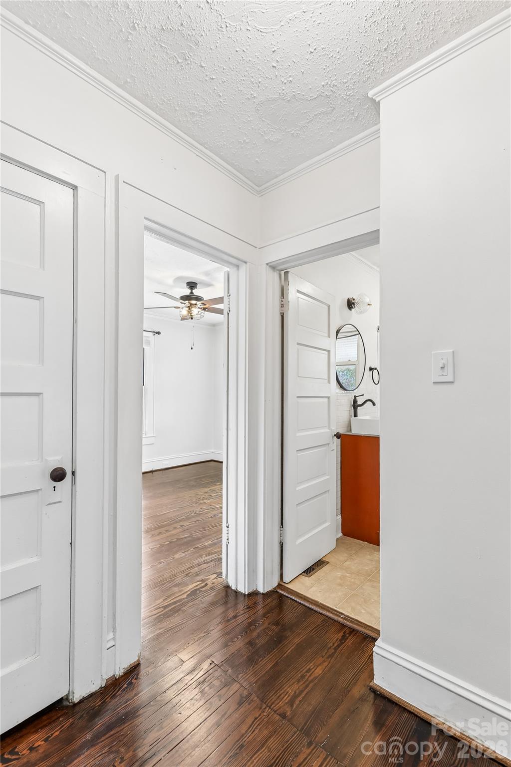 Hallway - 1010 Desoto Avenue, Kannapolis